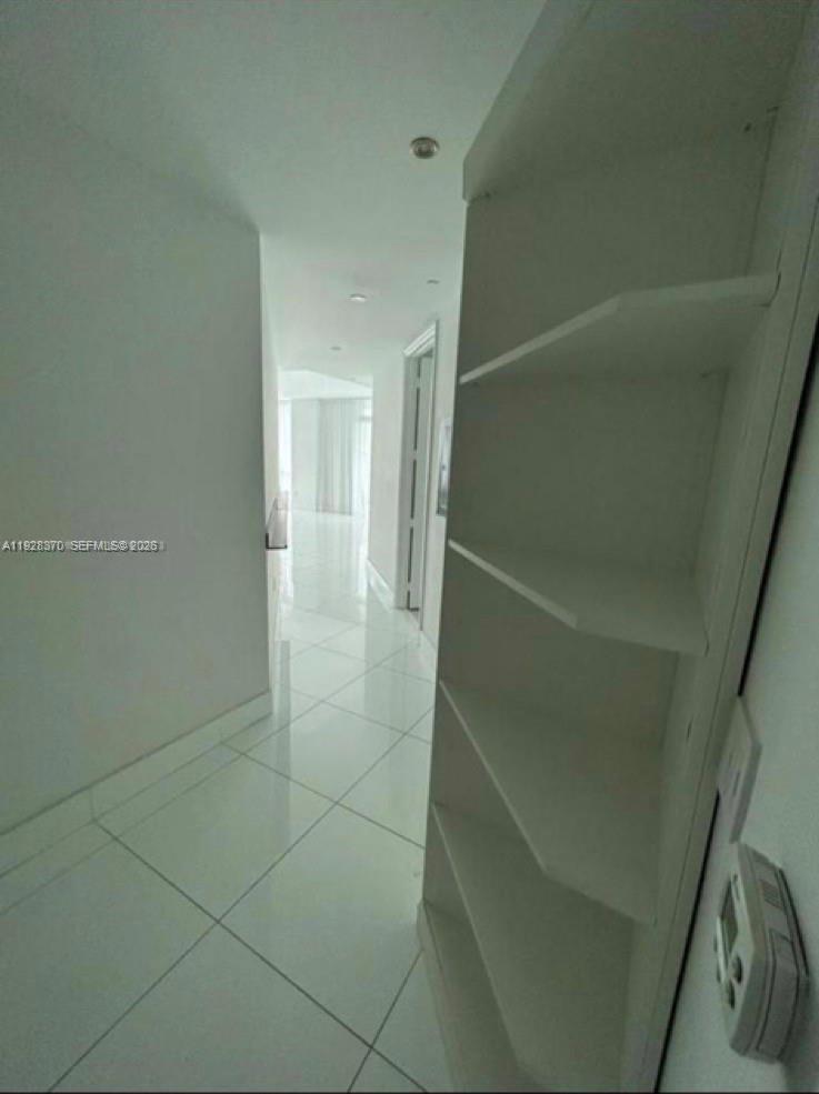 image 500 Brickell West5