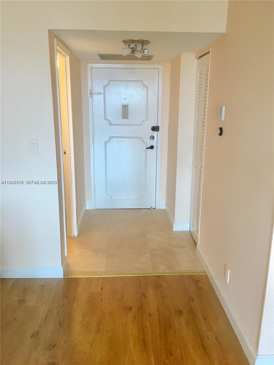 800 Parkview Dr #1018 Hallandale Beach, FL 33009