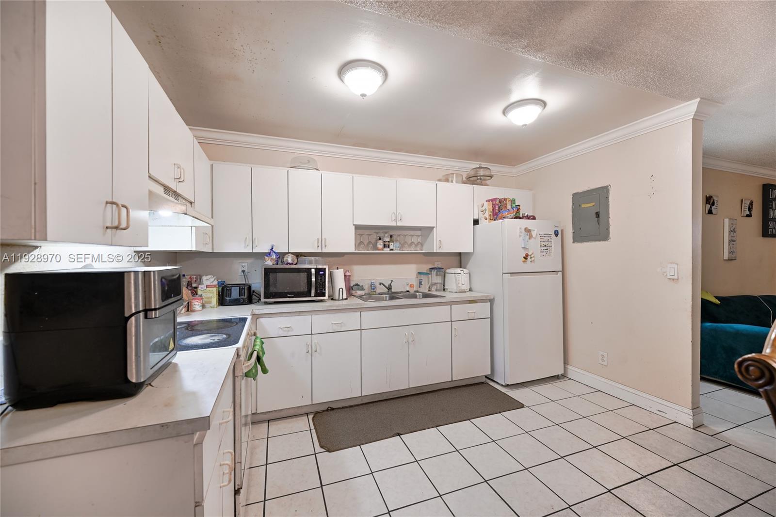 440 NW 7th Ter Pompano Beach, FL 33060