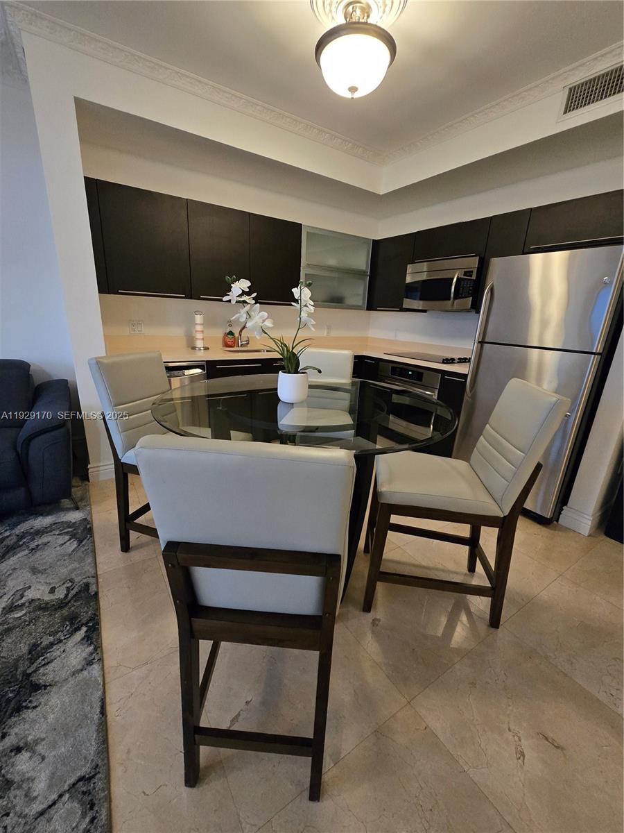 image The Ivy at Riverfront12