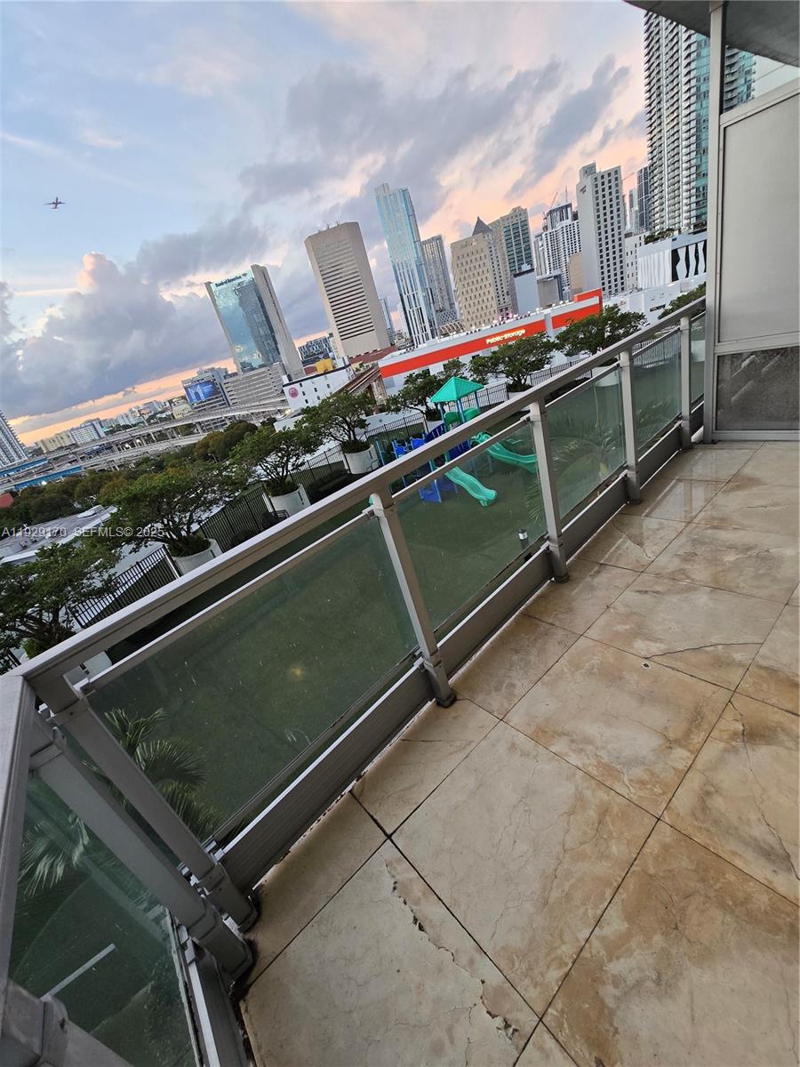 image The Ivy at Riverfront22