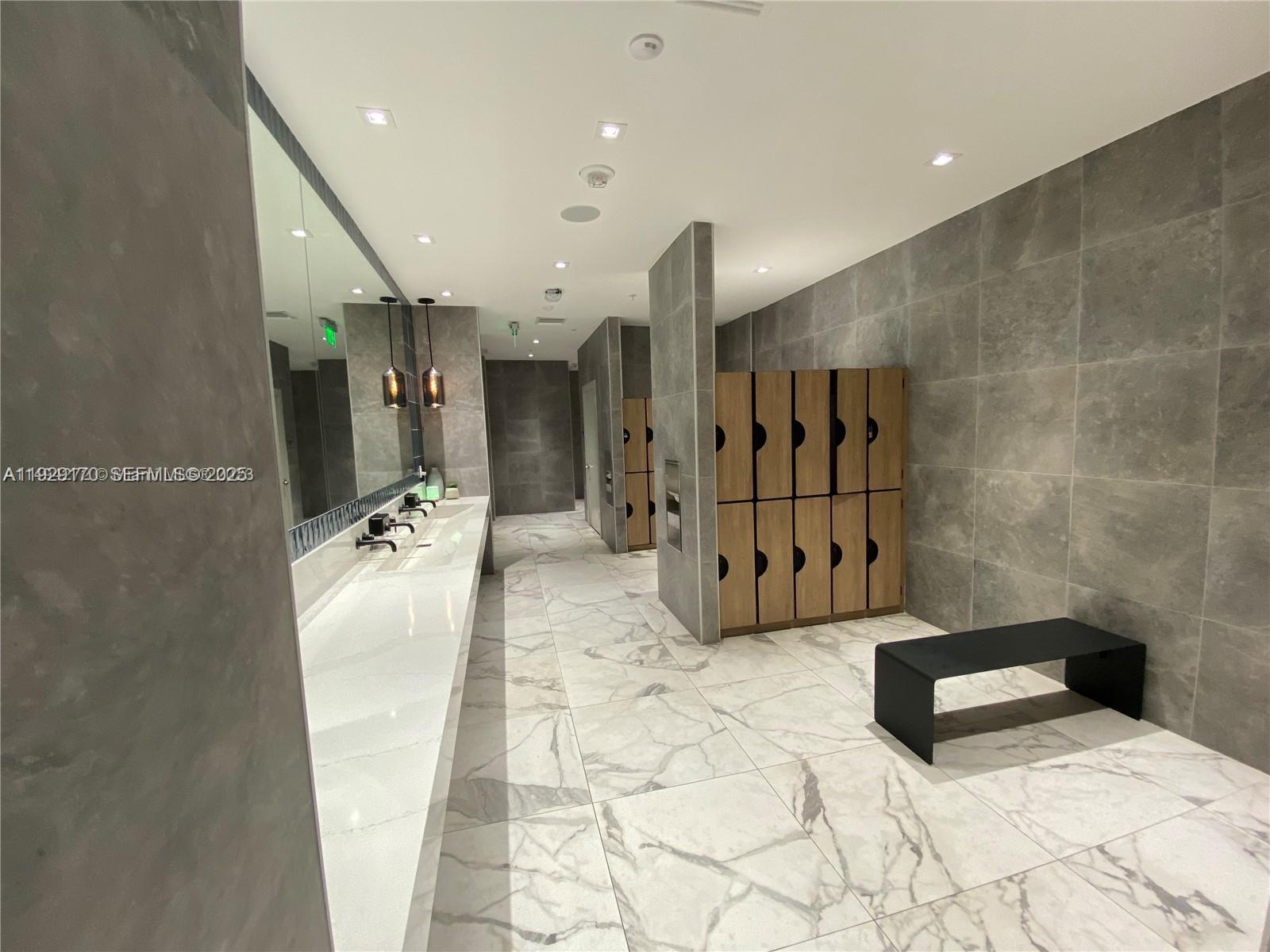 image The Ivy at Riverfront37