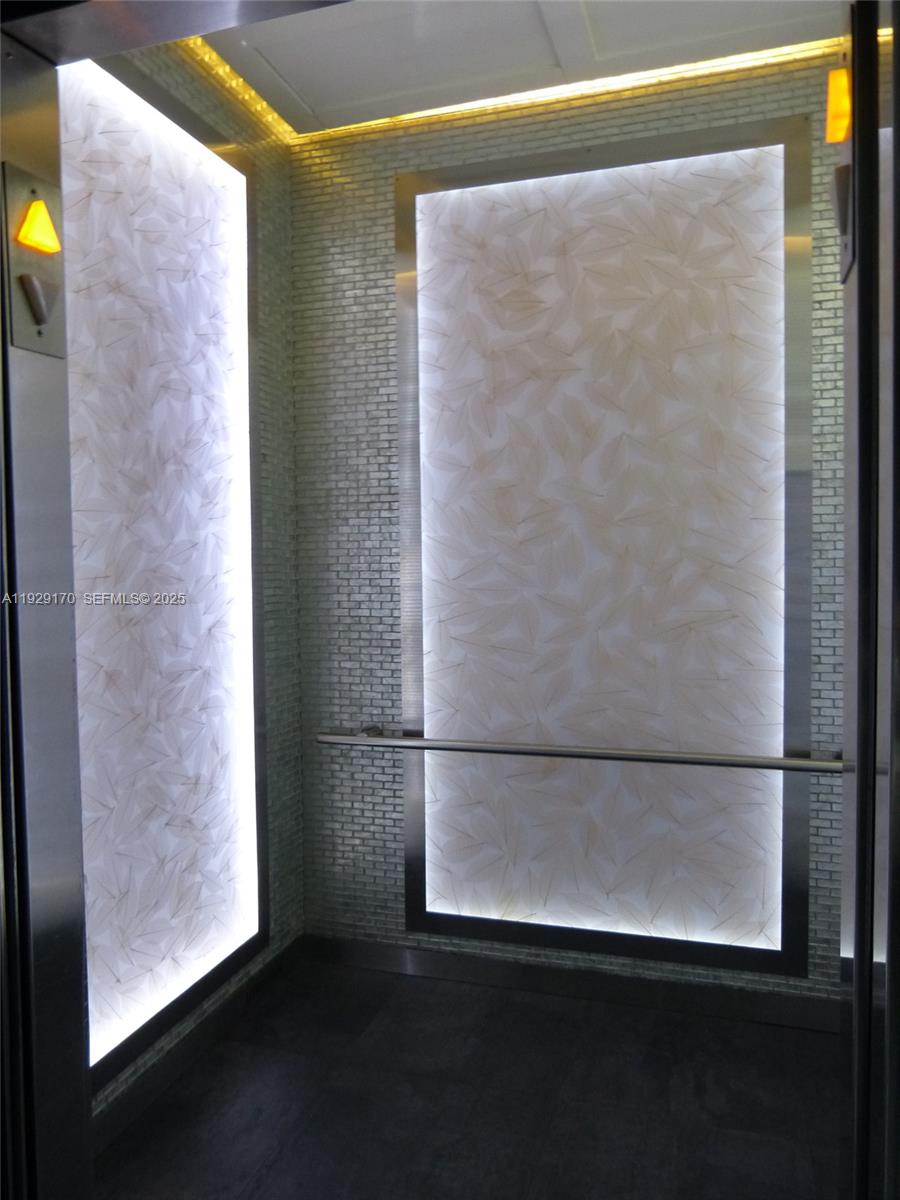 image The Ivy at Riverfront42