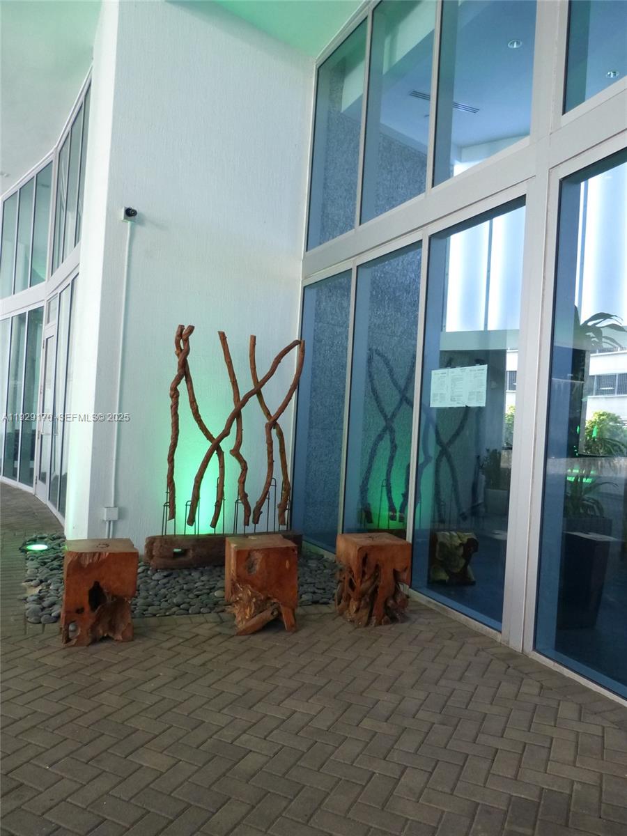 image The Ivy at Riverfront44