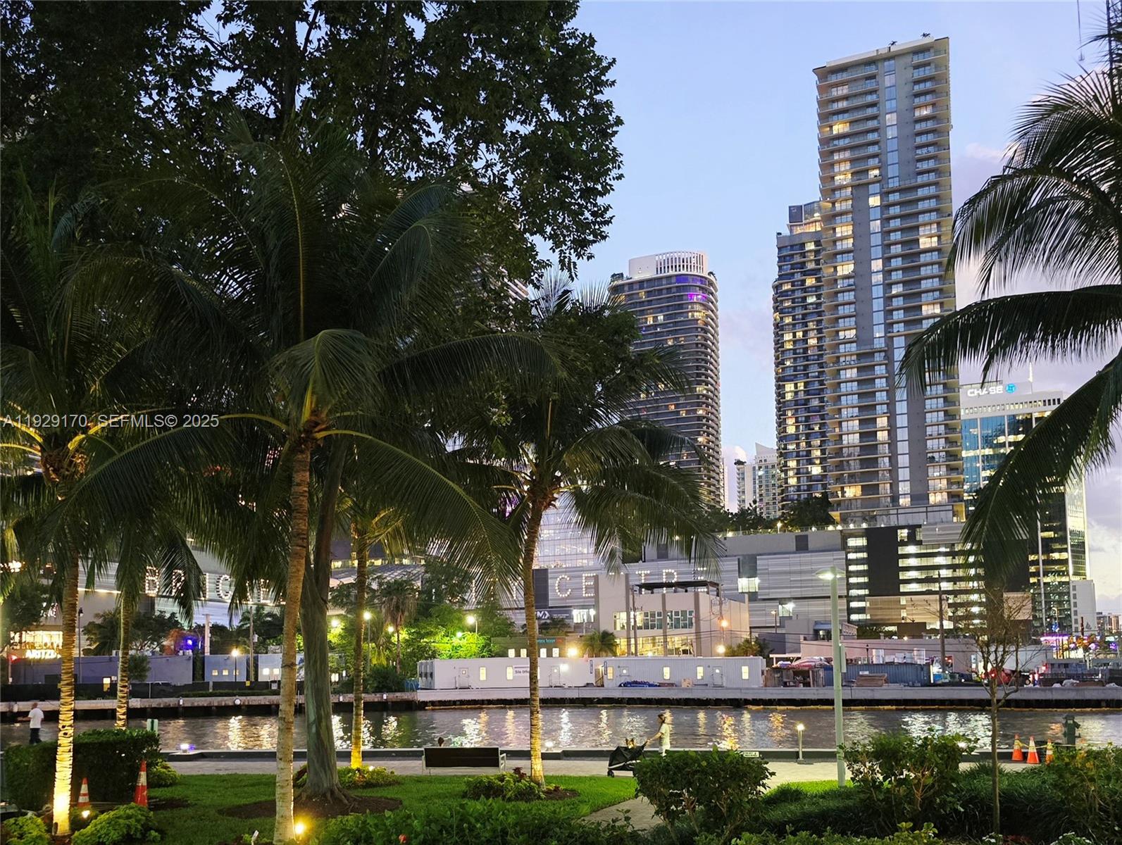 image The Ivy at Riverfront48