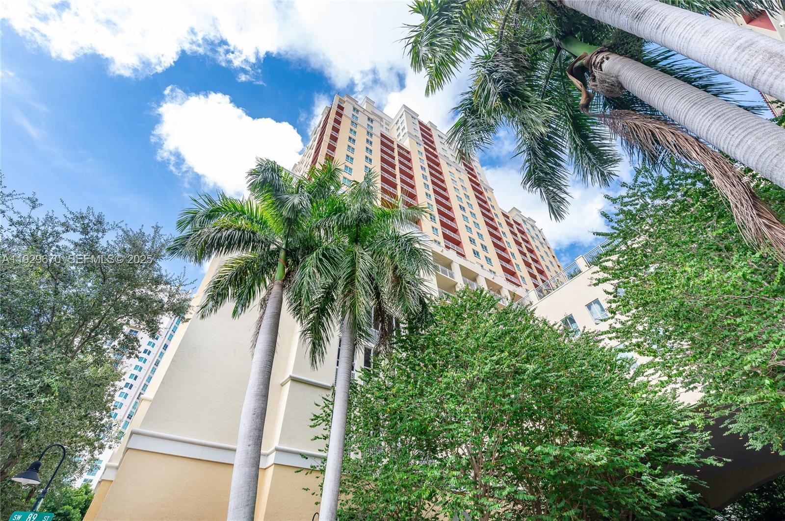 7350 SW 89th St #1702S Miami, FL 33156