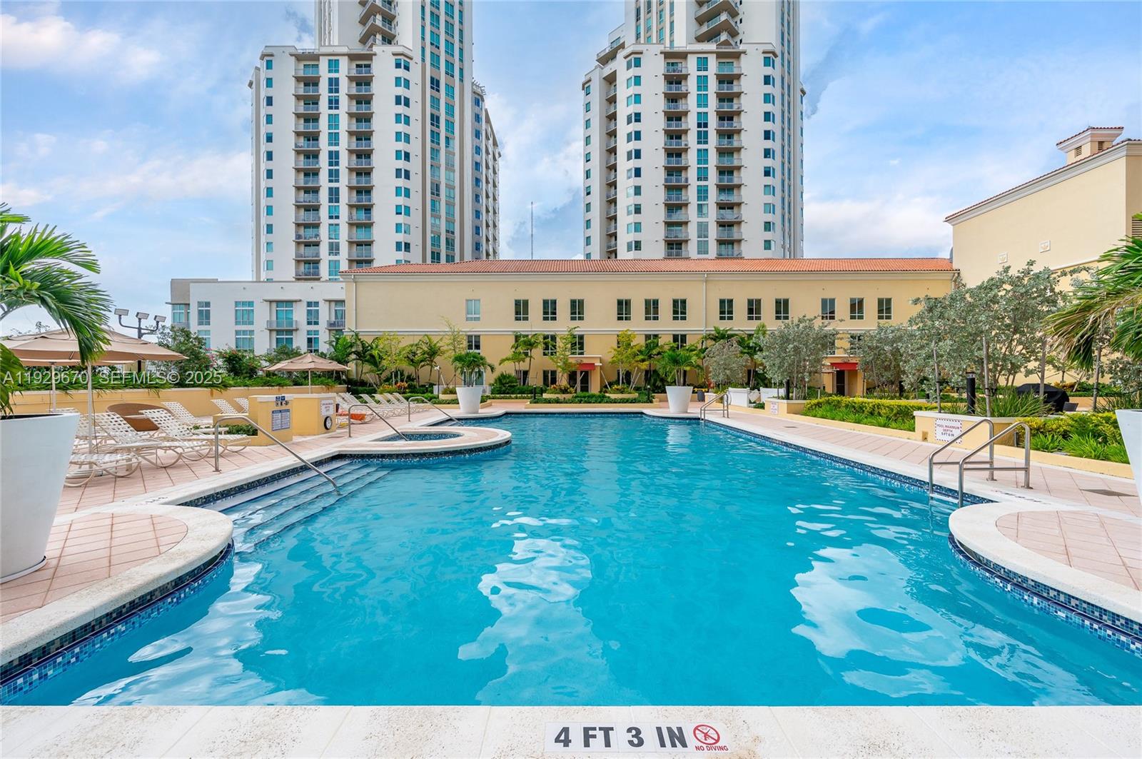 7350 SW 89th St #1702S Miami, FL 33156