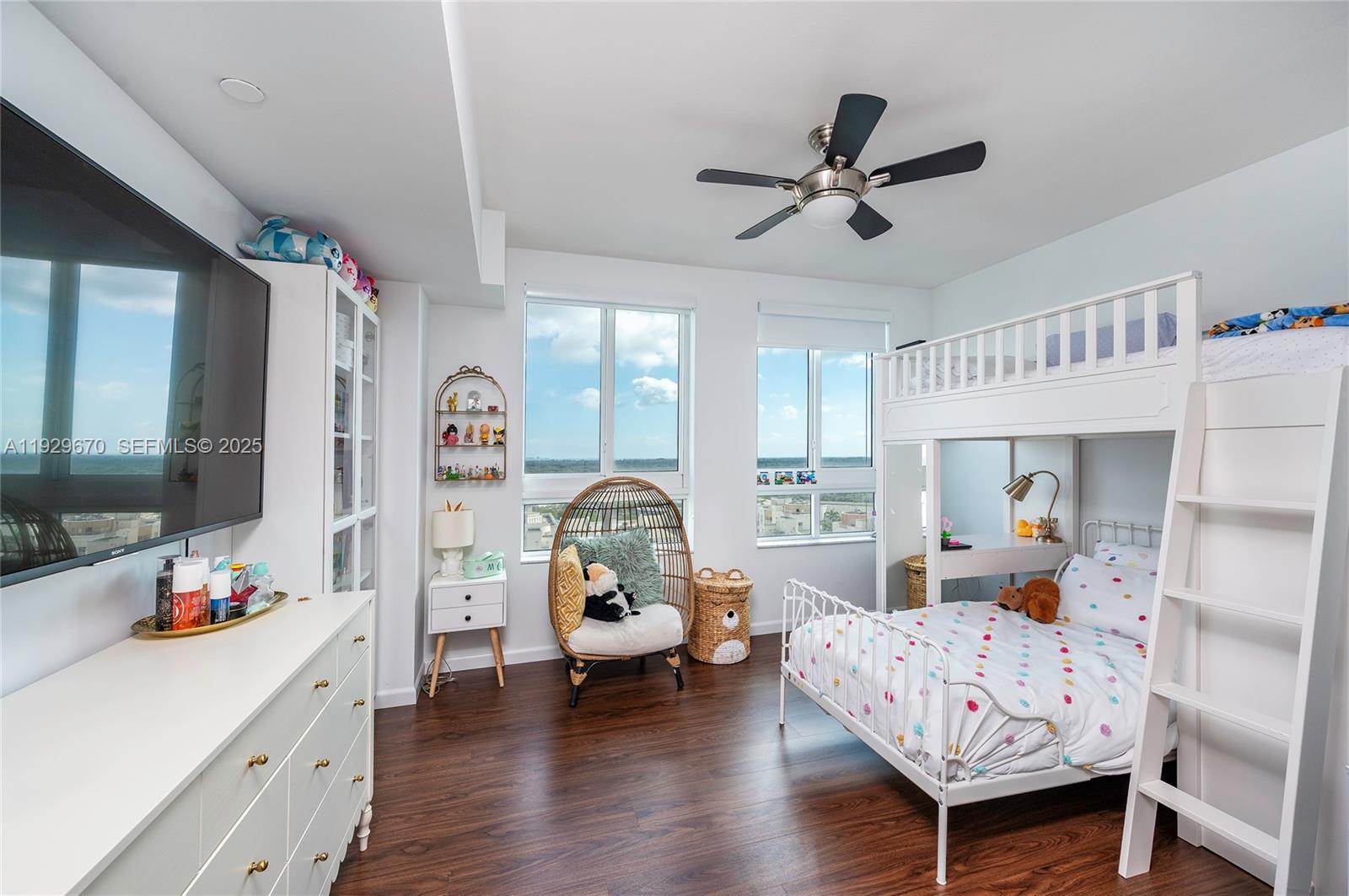 7350 SW 89th St #1702S Miami, FL 33156