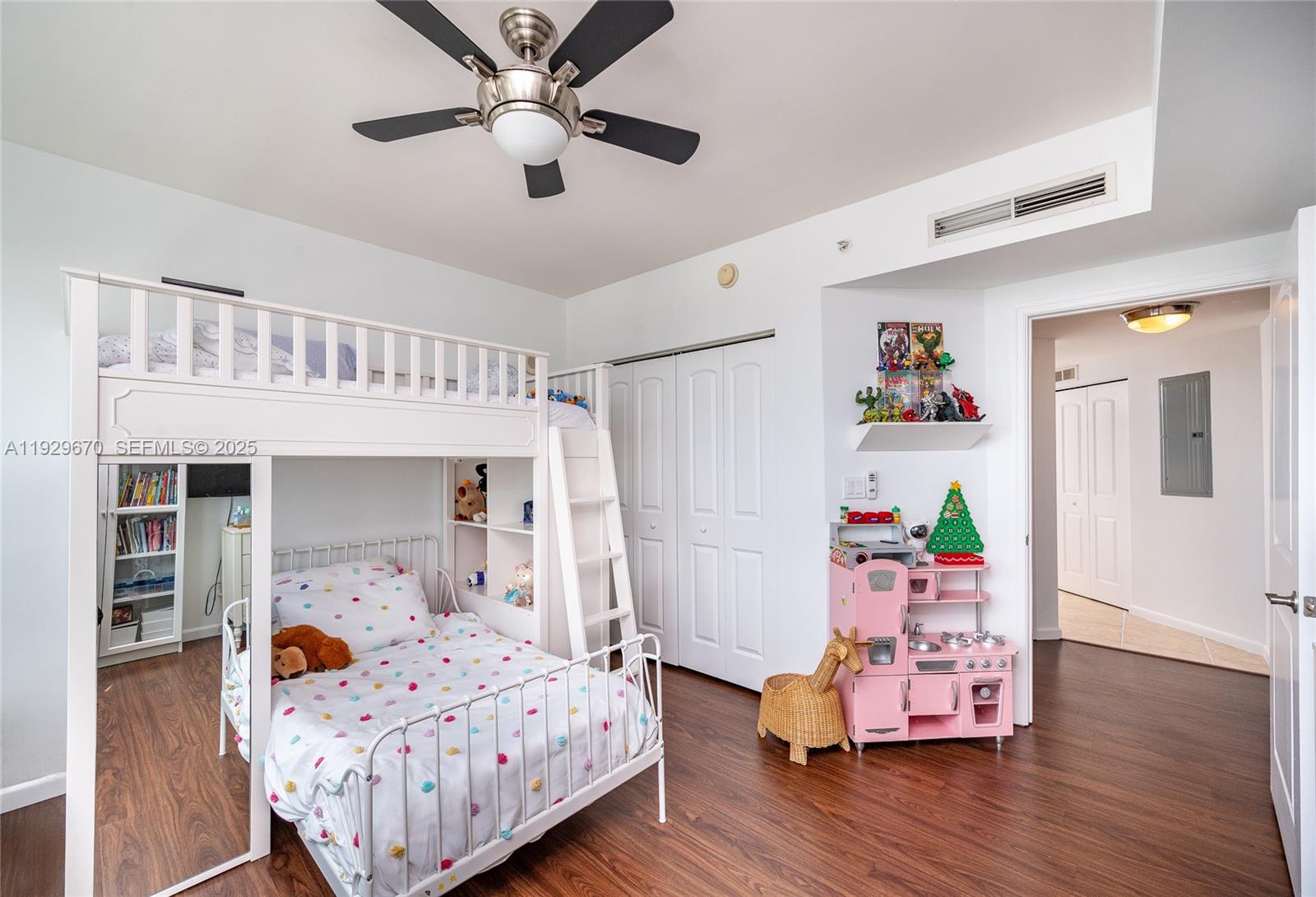 7350 SW 89th St #1702S Miami, FL 33156