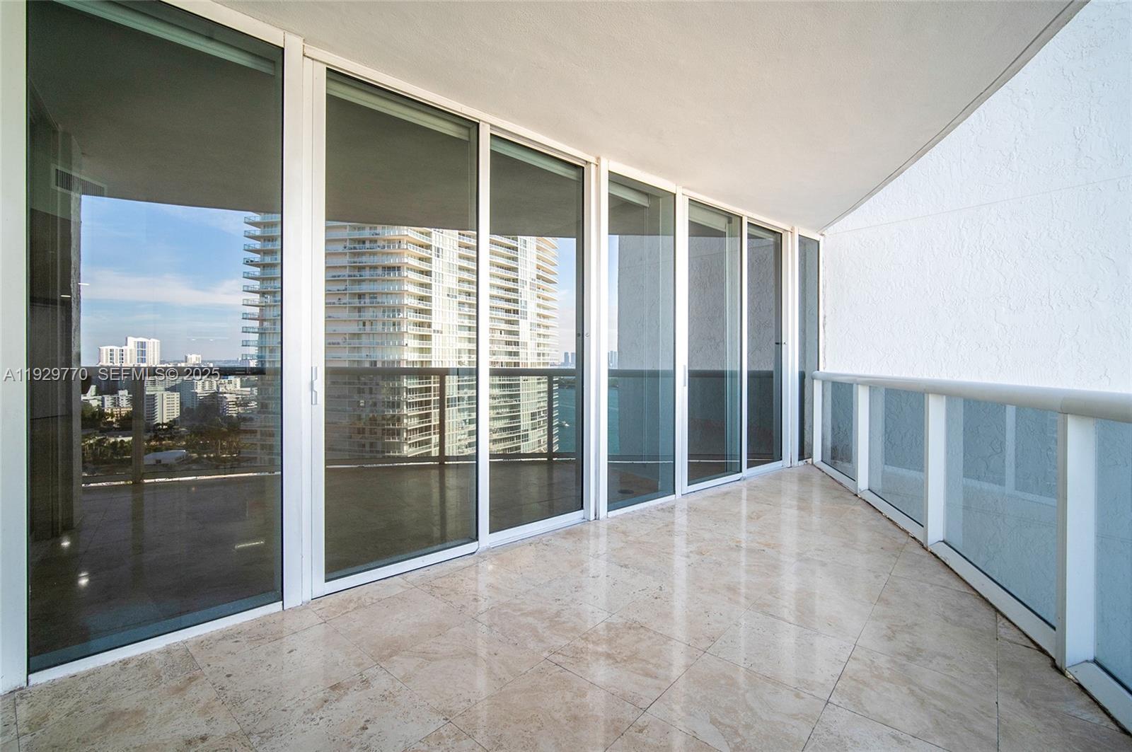 400 Alton Rd #2309 Miami Beach, FL 33139