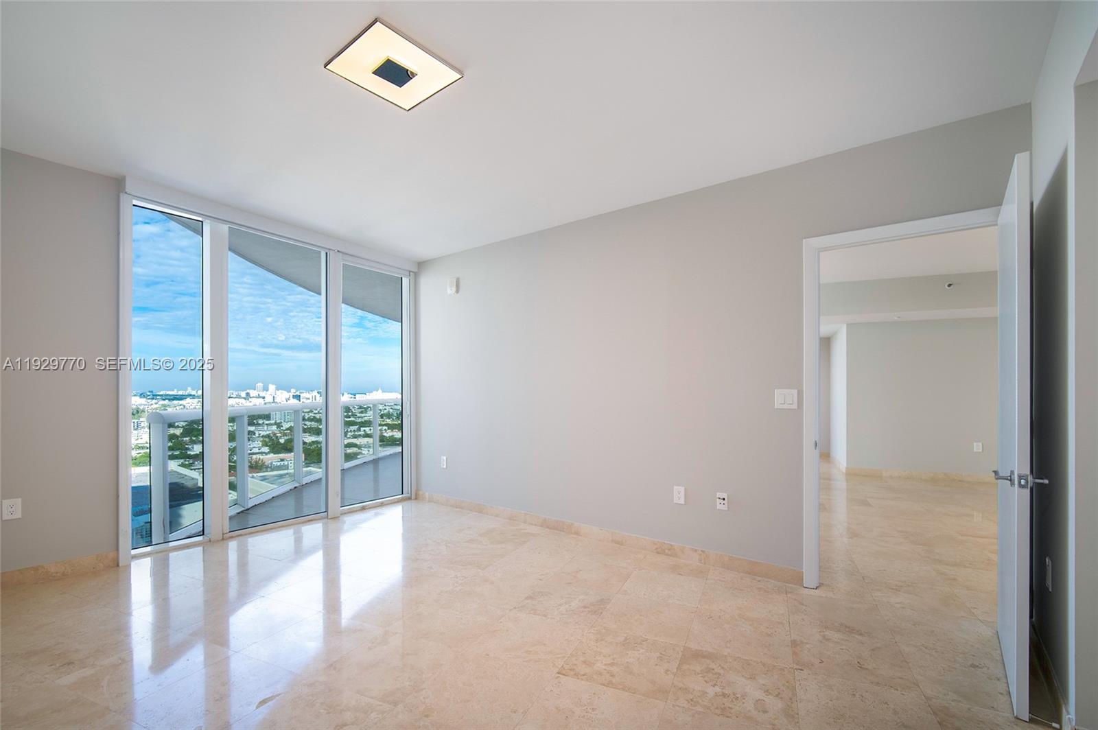 400 Alton Rd #2309 Miami Beach, FL 33139