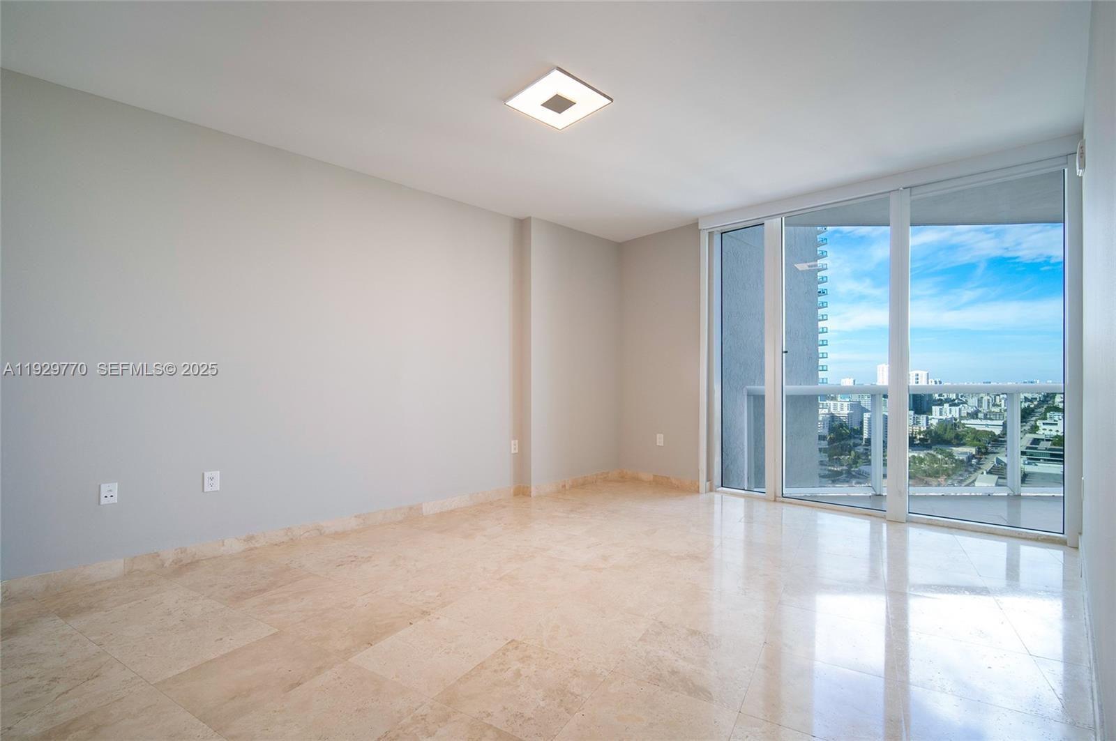 400 Alton Rd #2309 Miami Beach, FL 33139