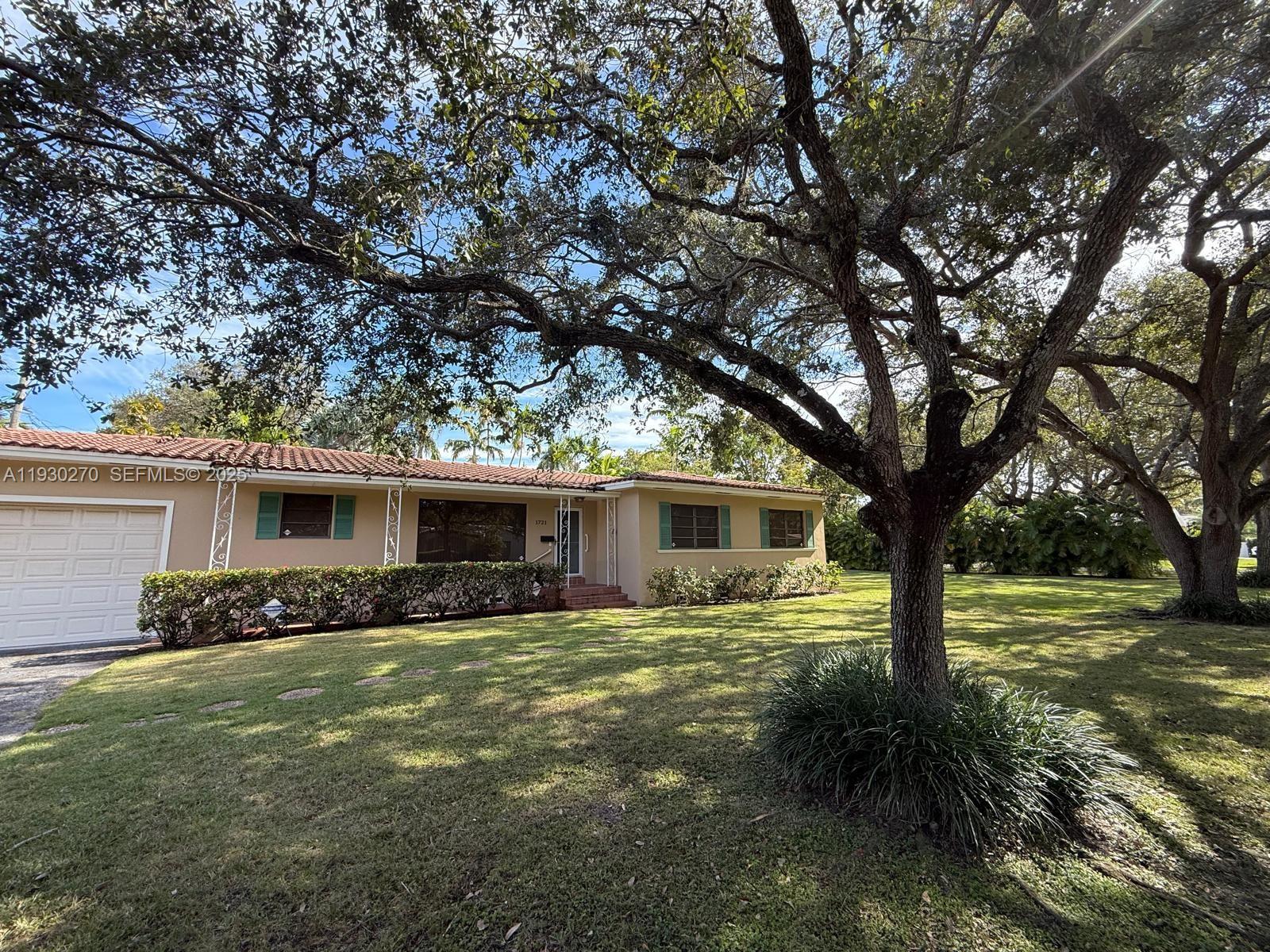 1721 Columbus Blvd Coral Gables, FL 33134