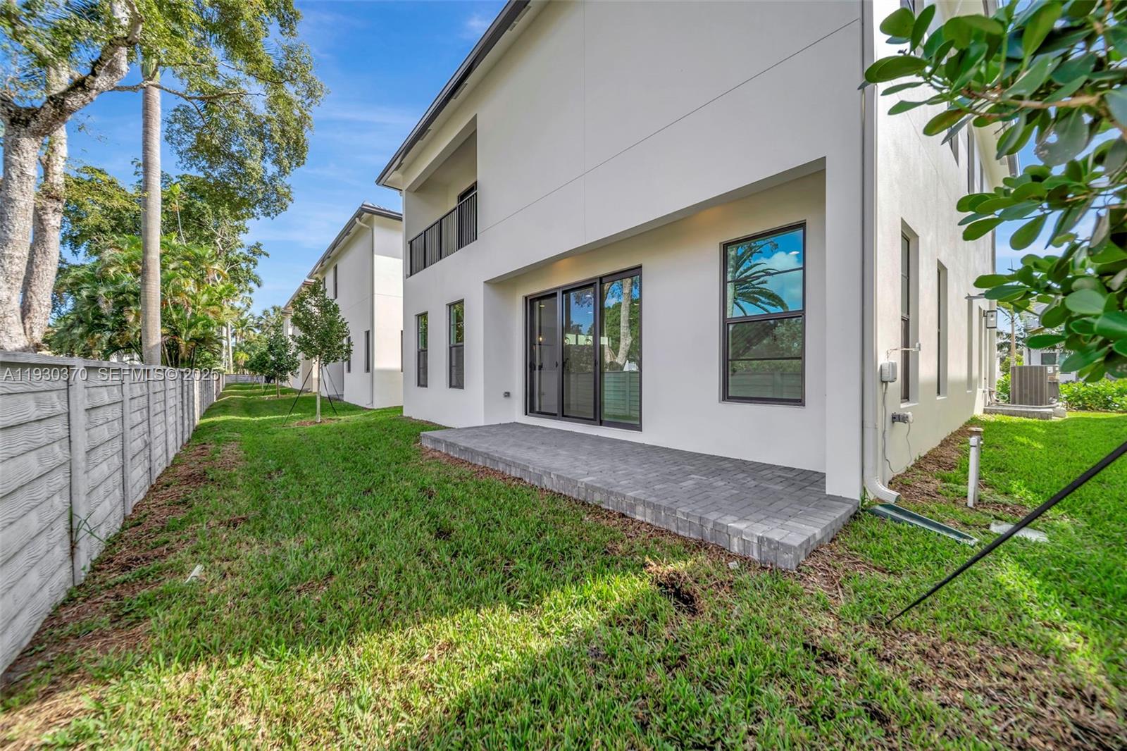 1427 SW 23rd St Fort Lauderdale, FL 33315