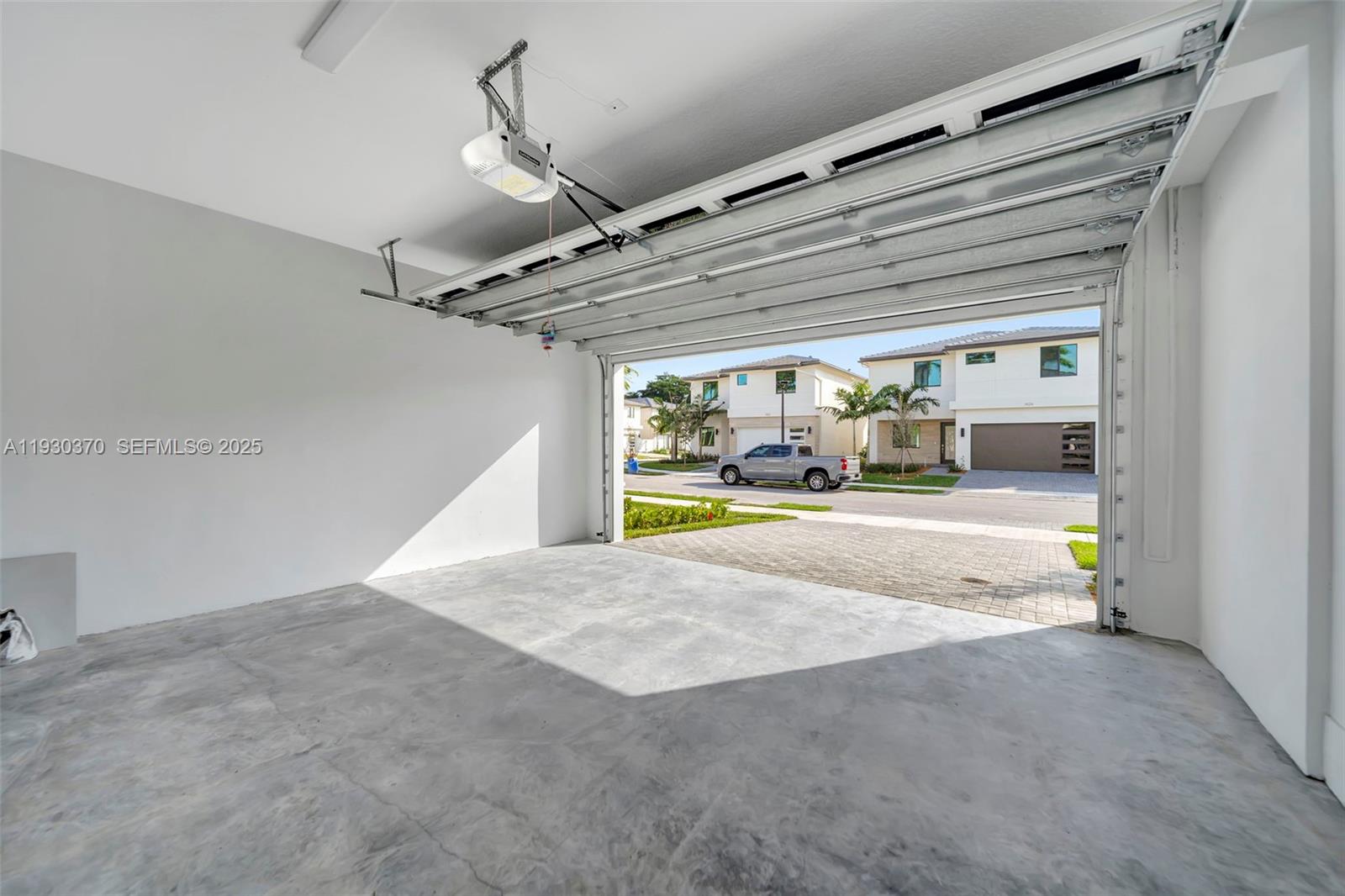 1427 SW 23rd St Fort Lauderdale, FL 33315