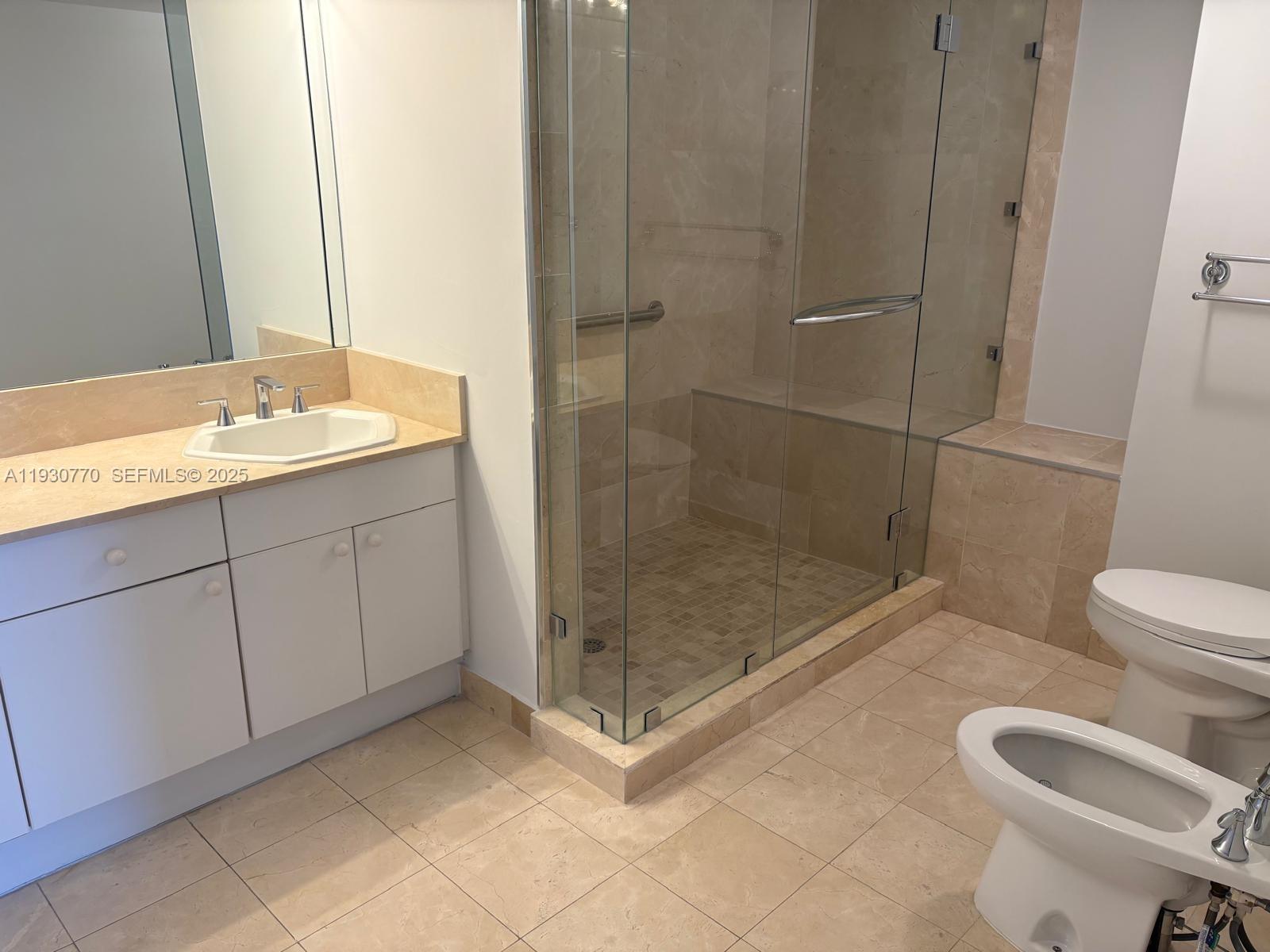 image Champlain Towers East15