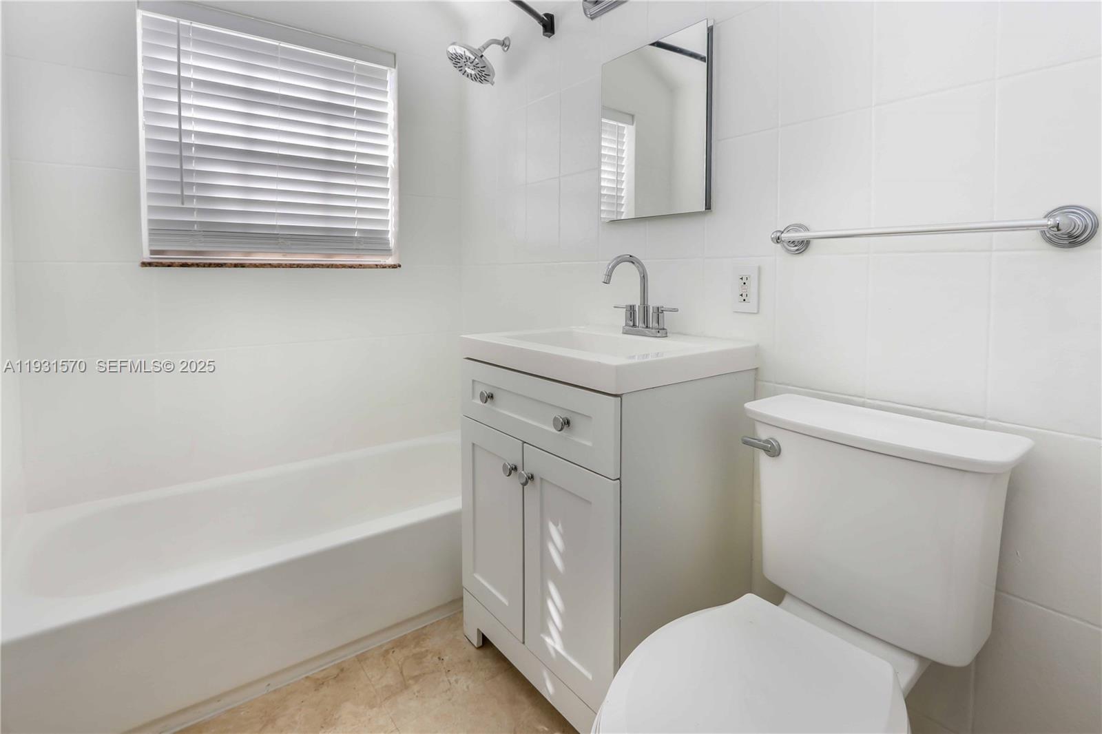 1404 Plunkett St Hollywood, FL 33020