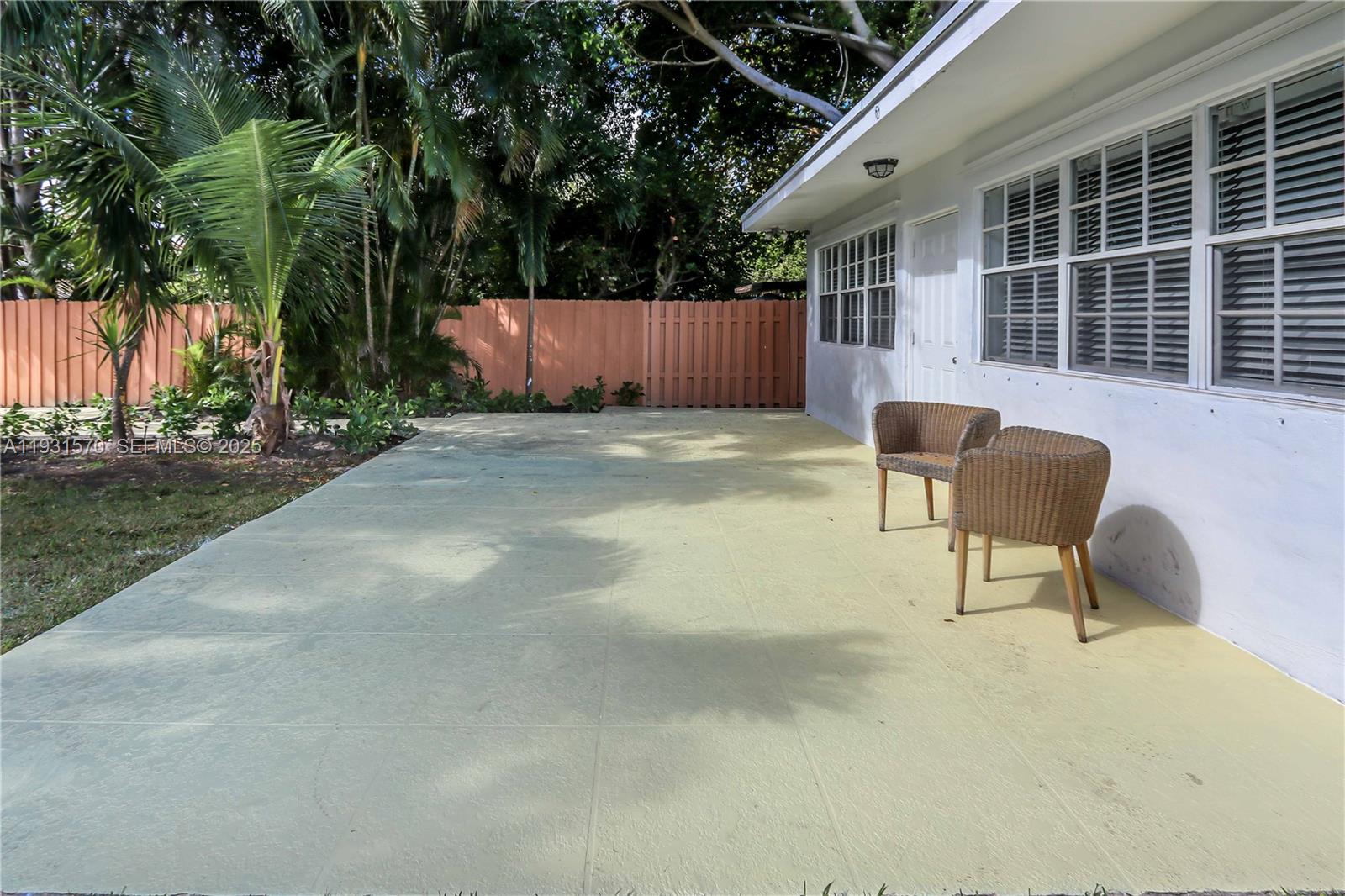 1404 Plunkett St Hollywood, FL 33020