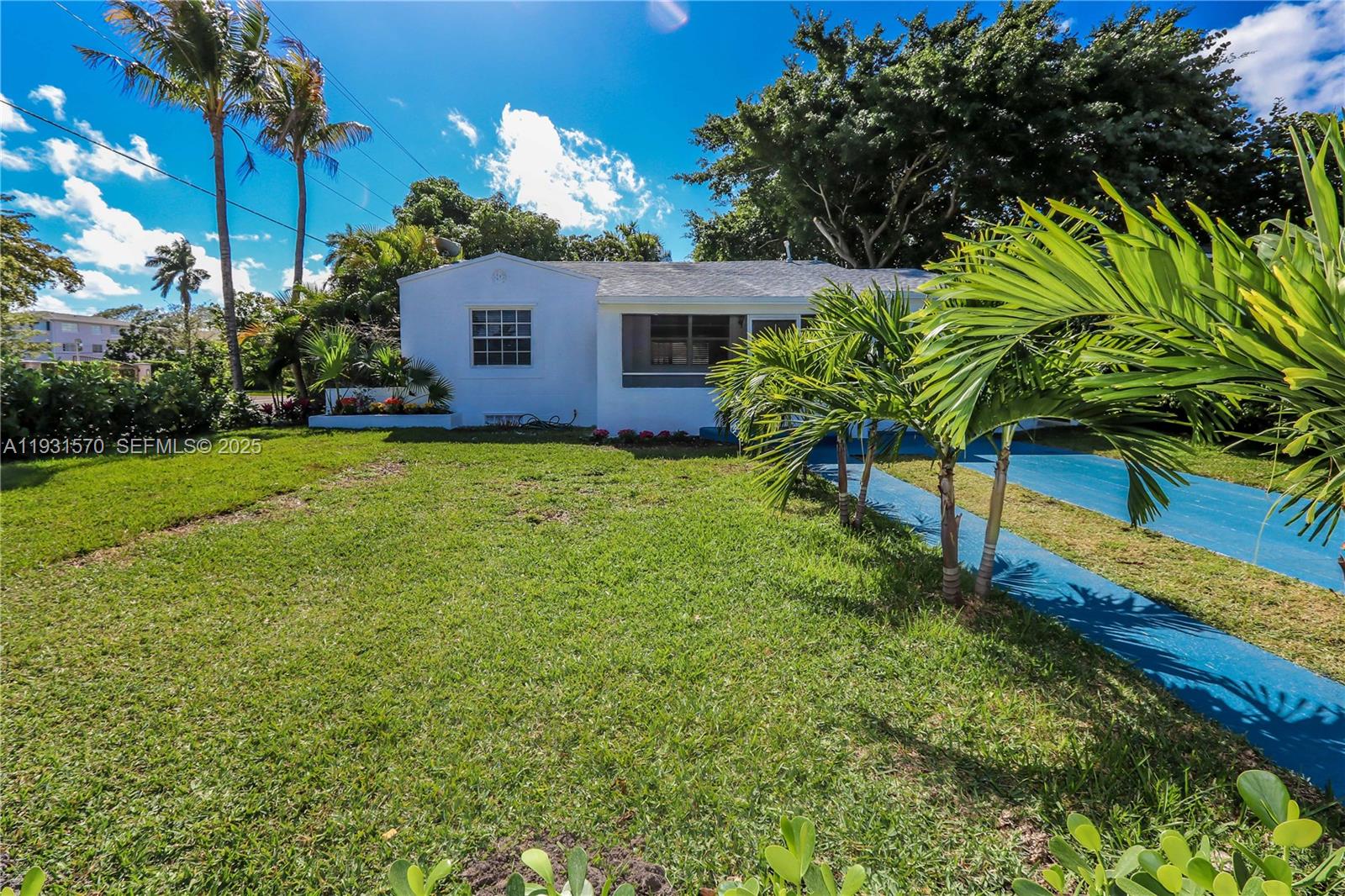 1404 Plunkett St Hollywood, FL 33020