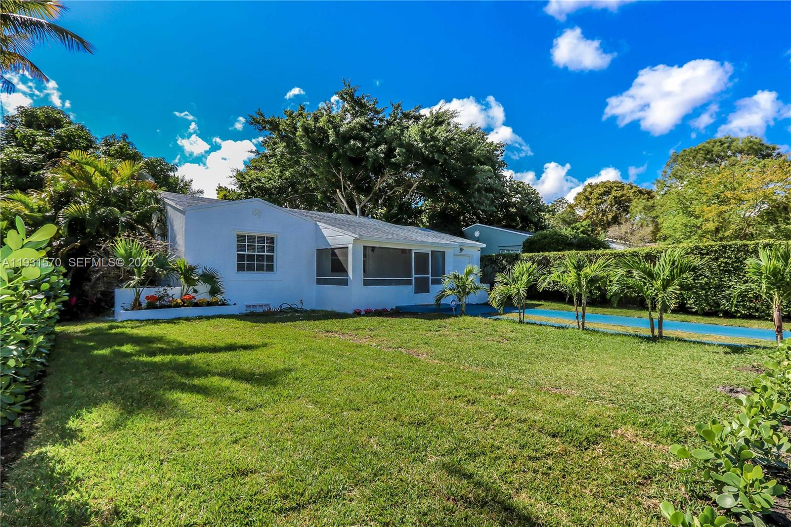 1404 Plunkett St Hollywood, FL 33020