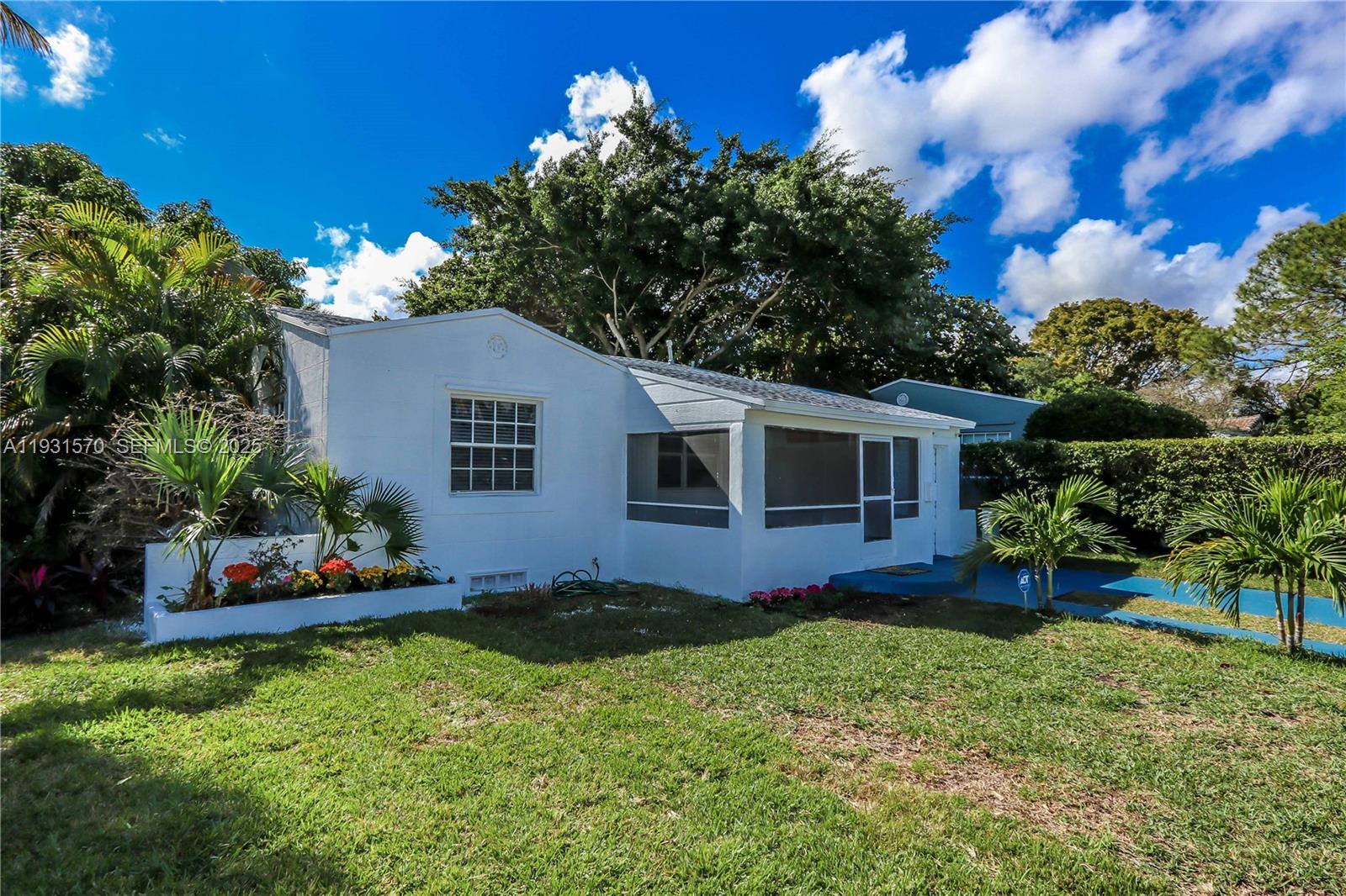 1404 Plunkett St Hollywood, FL 33020