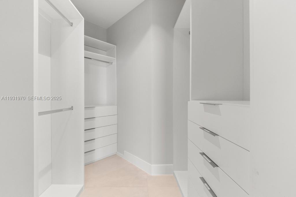 image Brickell Ten10