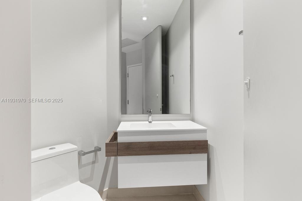 image Brickell Ten14