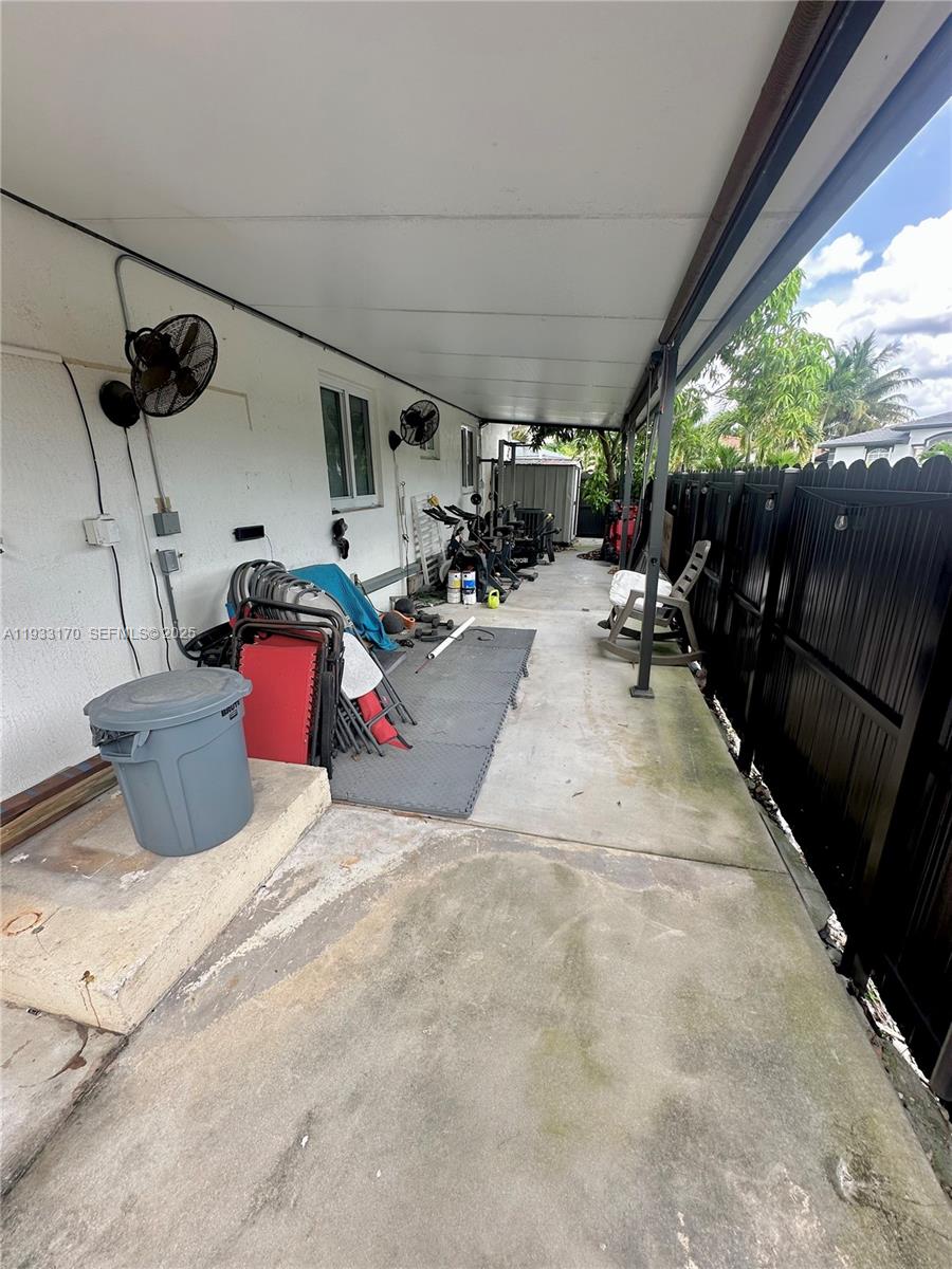 14602 SW 182nd Ter Miami, FL 33177