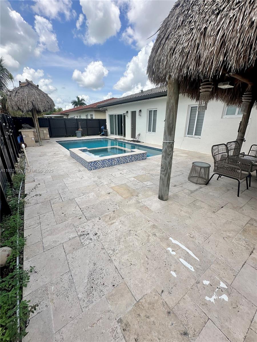 14602 SW 182nd Ter Miami, FL 33177