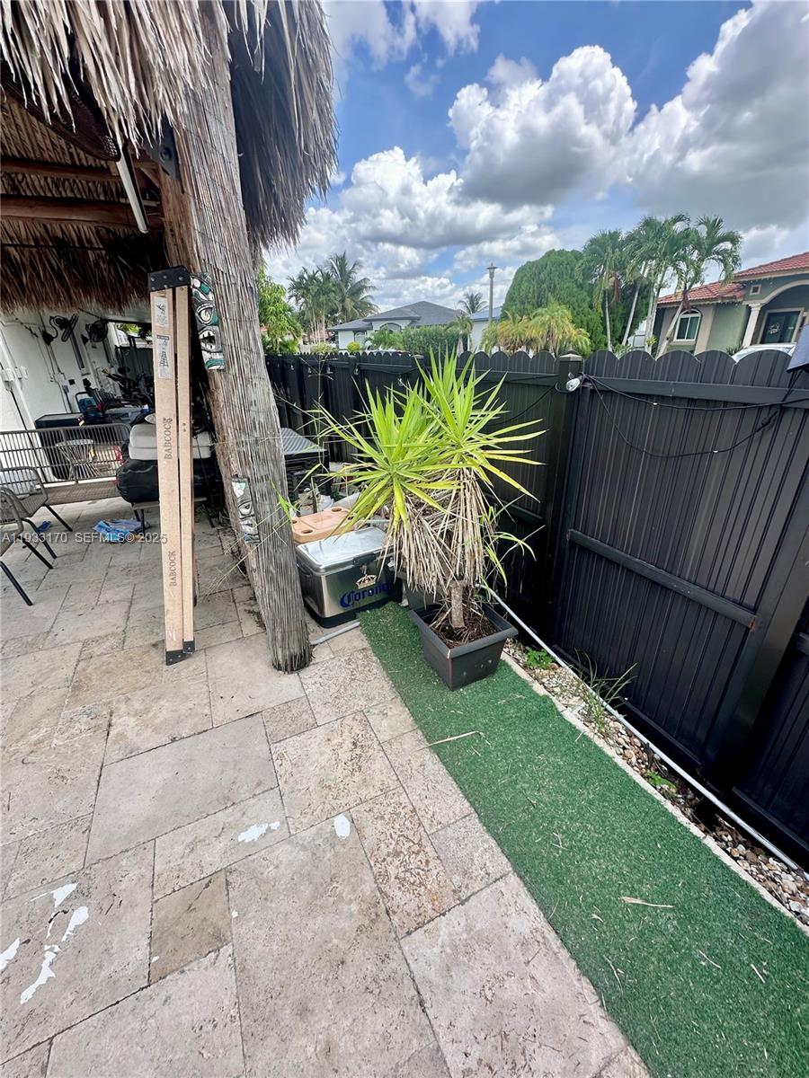 14602 SW 182nd Ter Miami, FL 33177