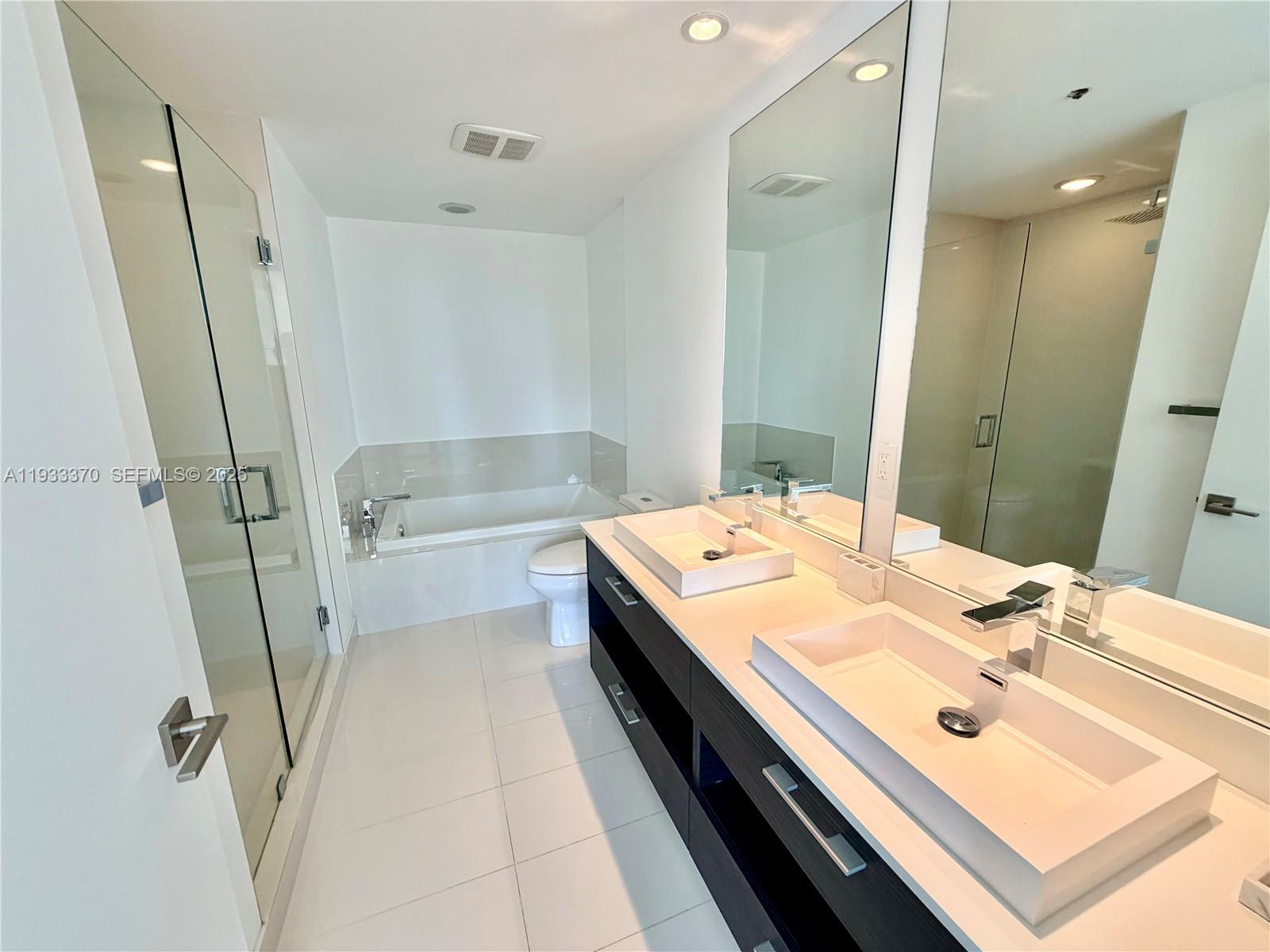 image Brickell Heights East13