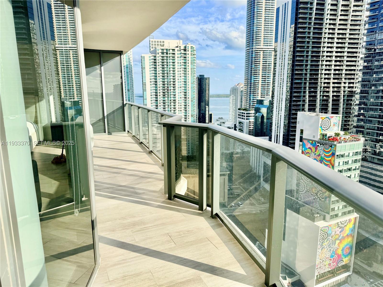 image Brickell Heights East15