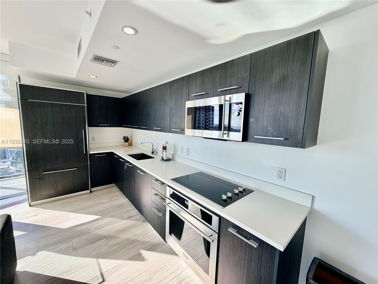 image Brickell Heights East5