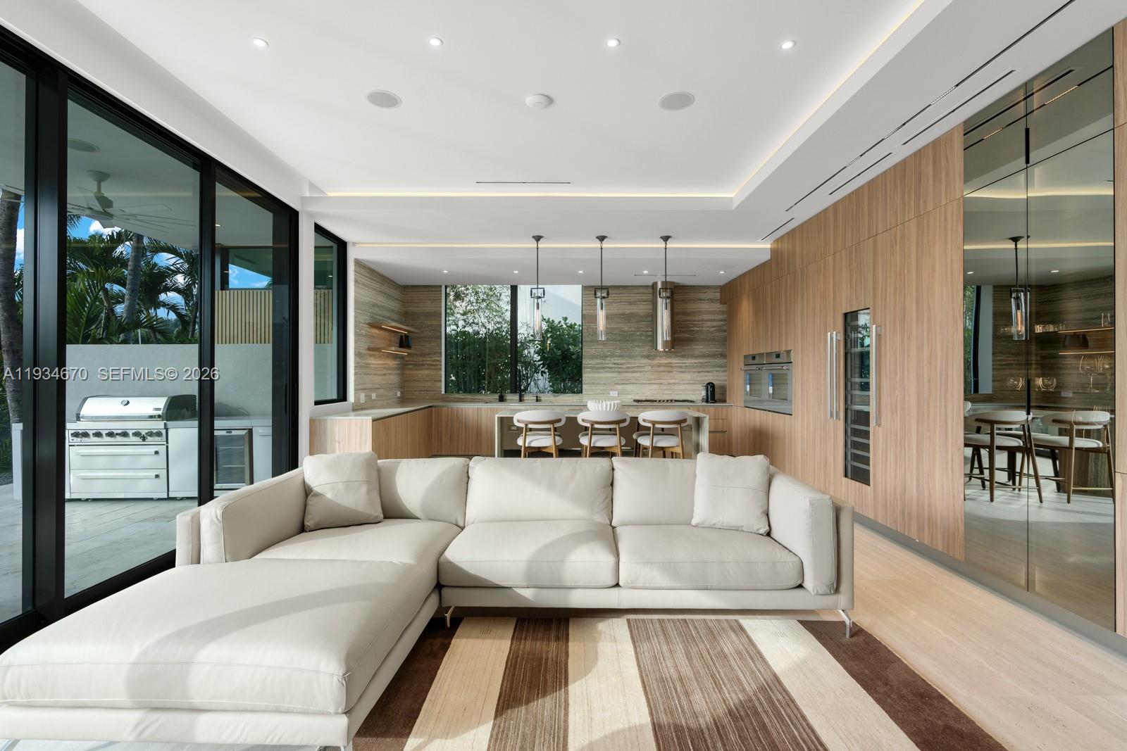 641 Flamingo Dr Fort Lauderdale, FL 33301