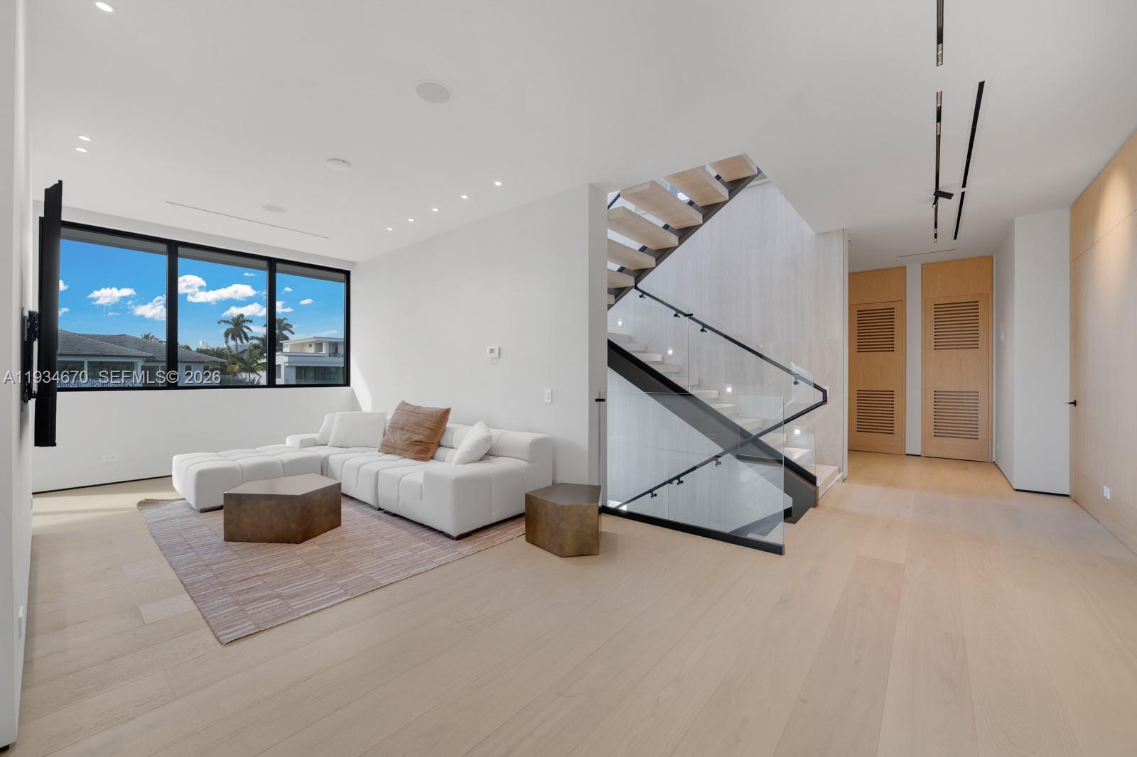 641 Flamingo Dr Fort Lauderdale, FL 33301