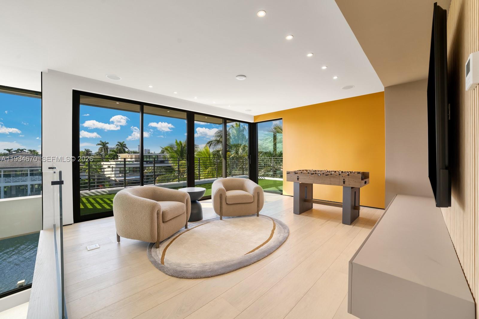 641 Flamingo Dr Fort Lauderdale, FL 33301