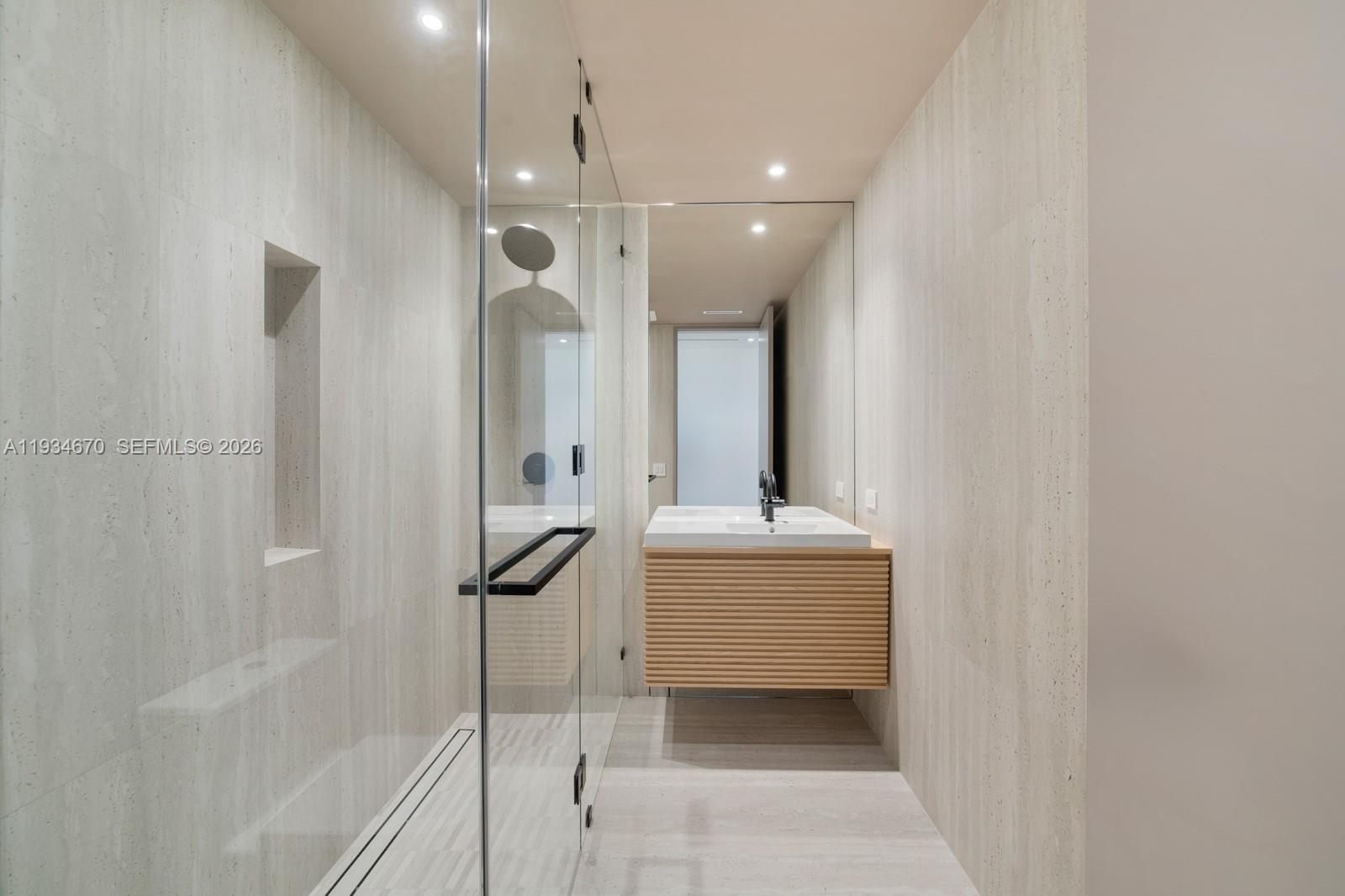 641 Flamingo Dr Fort Lauderdale, FL 33301