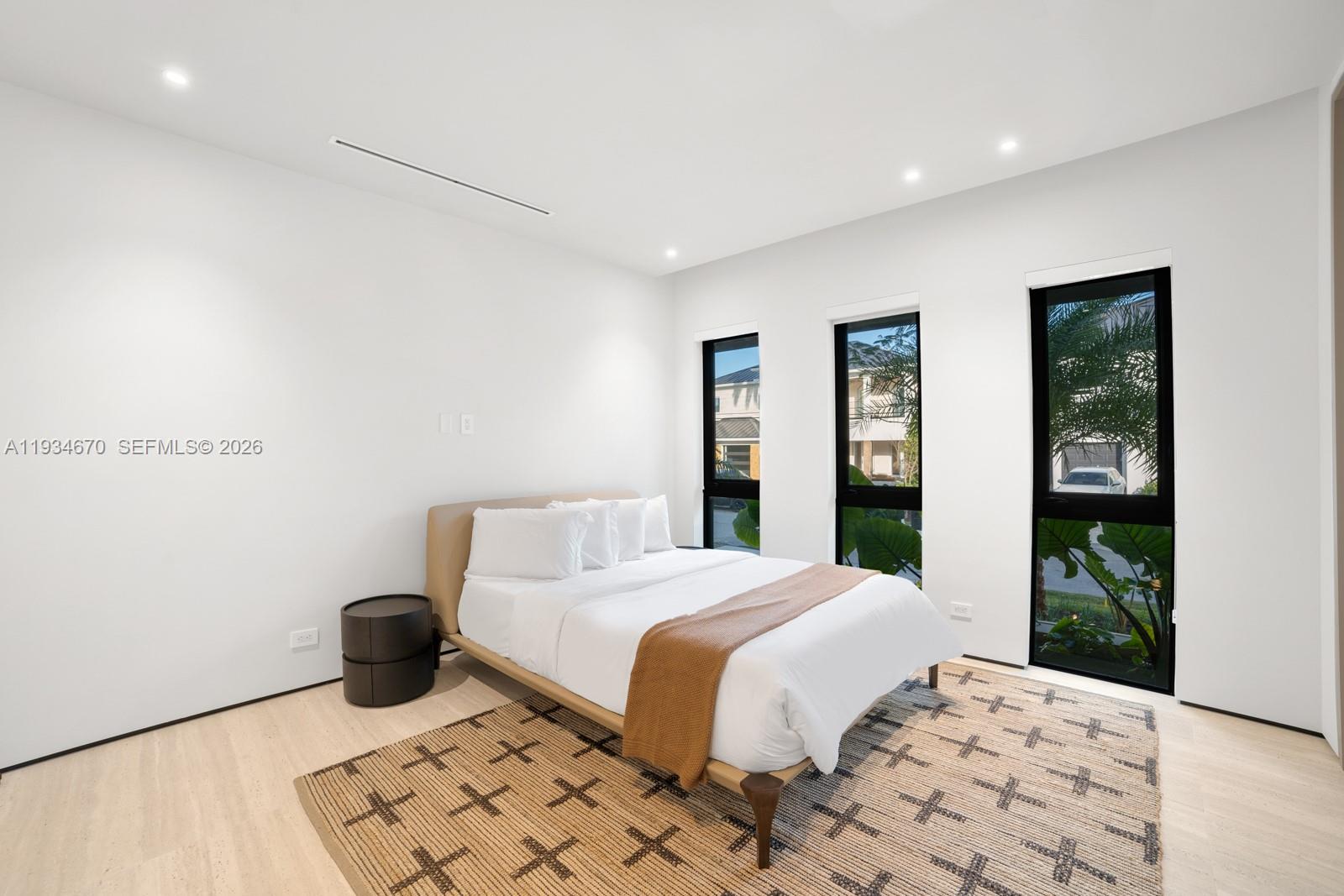 641 Flamingo Dr Fort Lauderdale, FL 33301