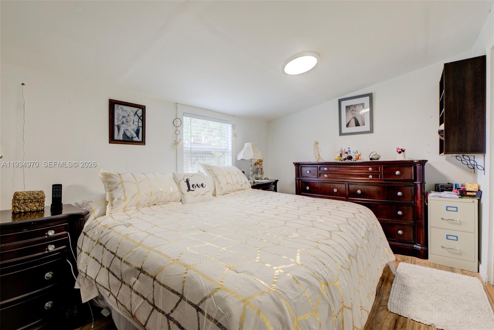 1911 NW 52nd St Miami, FL 33142