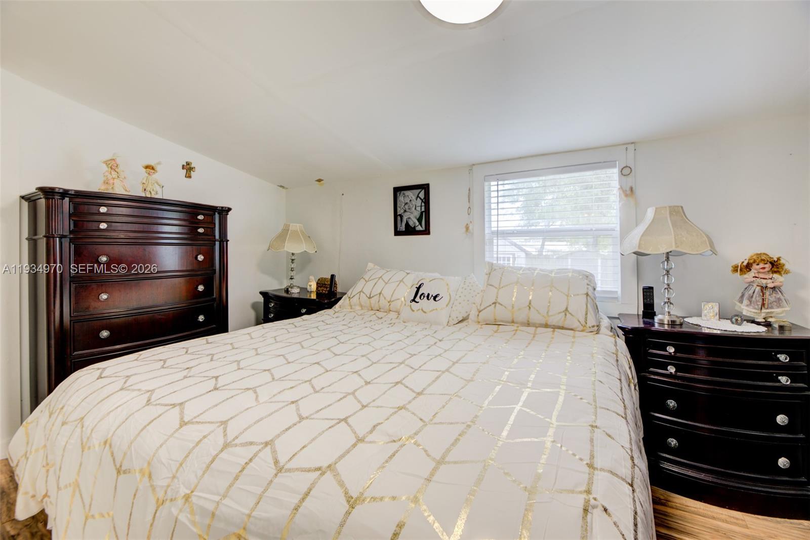 1911 NW 52nd St Miami, FL 33142