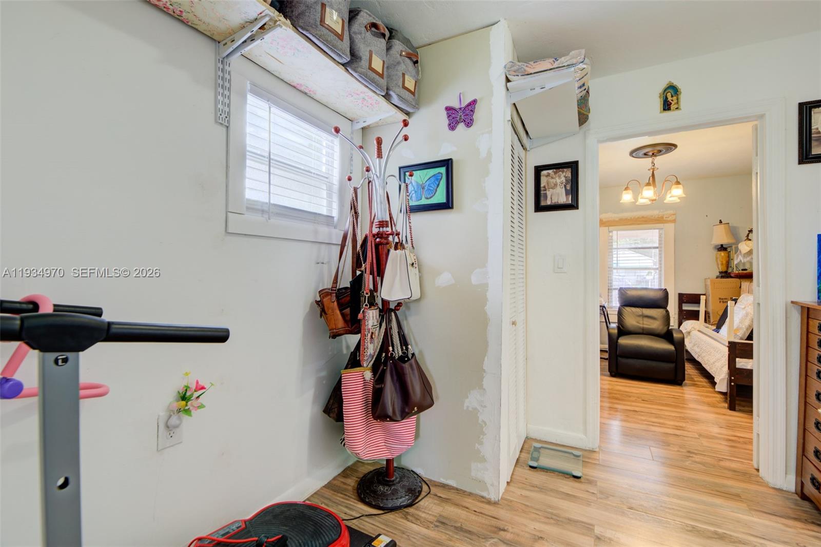 1911 NW 52nd St Miami, FL 33142