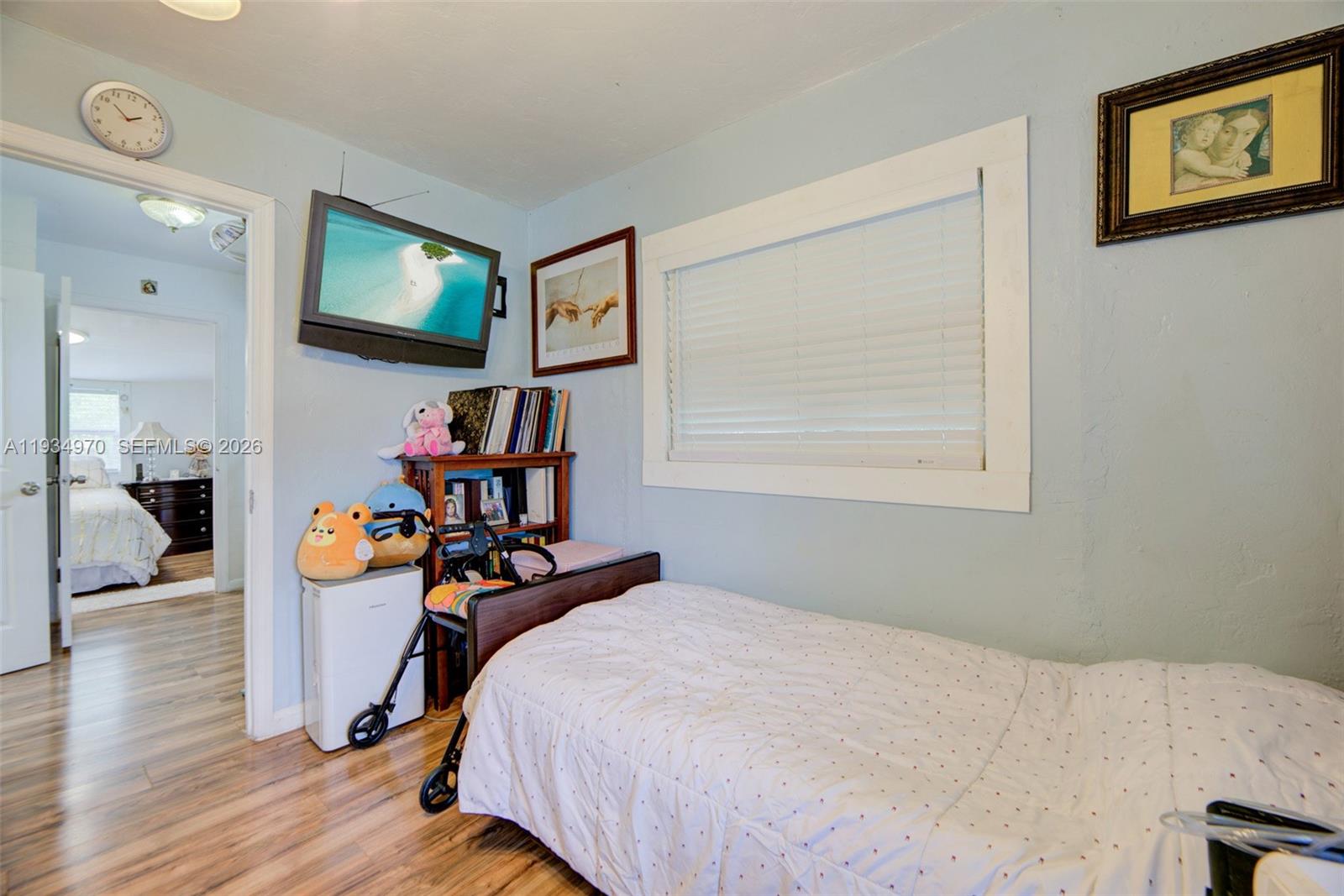 1911 NW 52nd St Miami, FL 33142