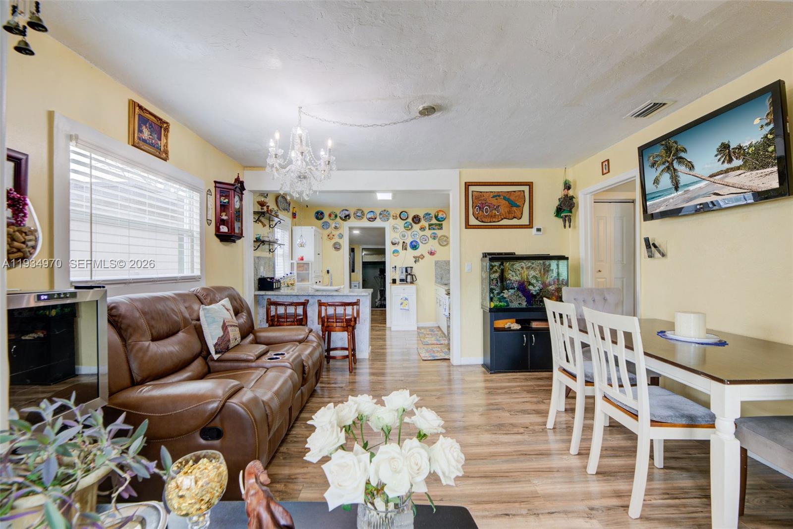 1911 NW 52nd St Miami, FL 33142