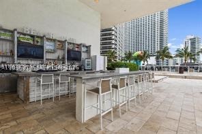 image Beach Club 241