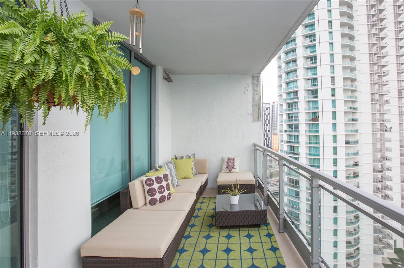 image The Ivy at Riverfront24