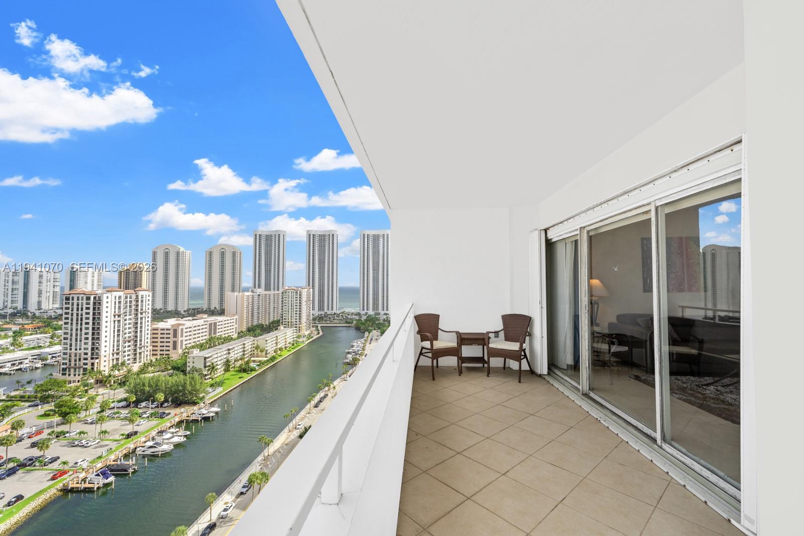 500 Bayview Dr #Ph21 Sunny Isles Beach, FL 33160