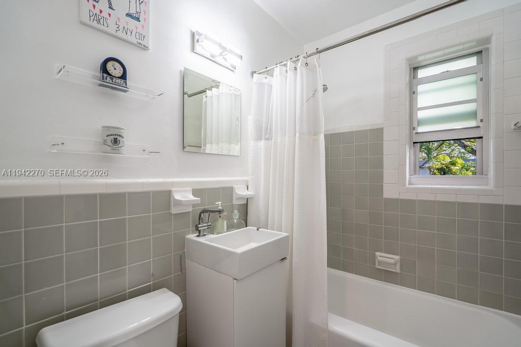 Undisclosed Address Miami, FL 33143