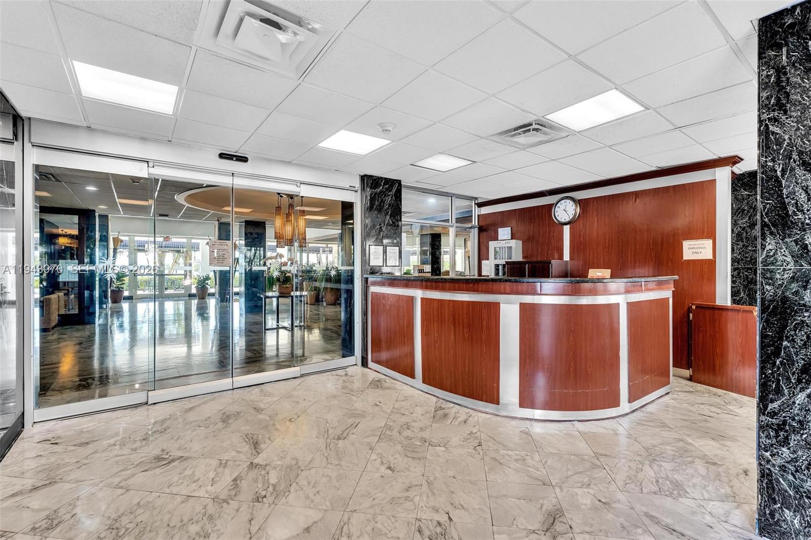 500 Bayview Dr #228 Sunny Isles Beach, FL 33160