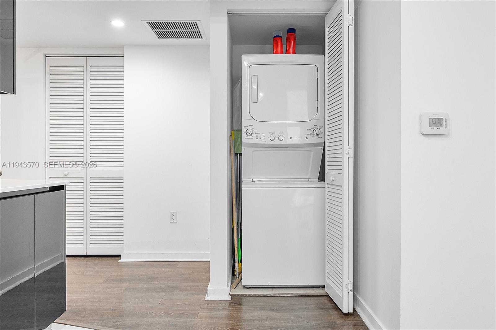 31 SE 6th St #2008 Miami, FL 33131