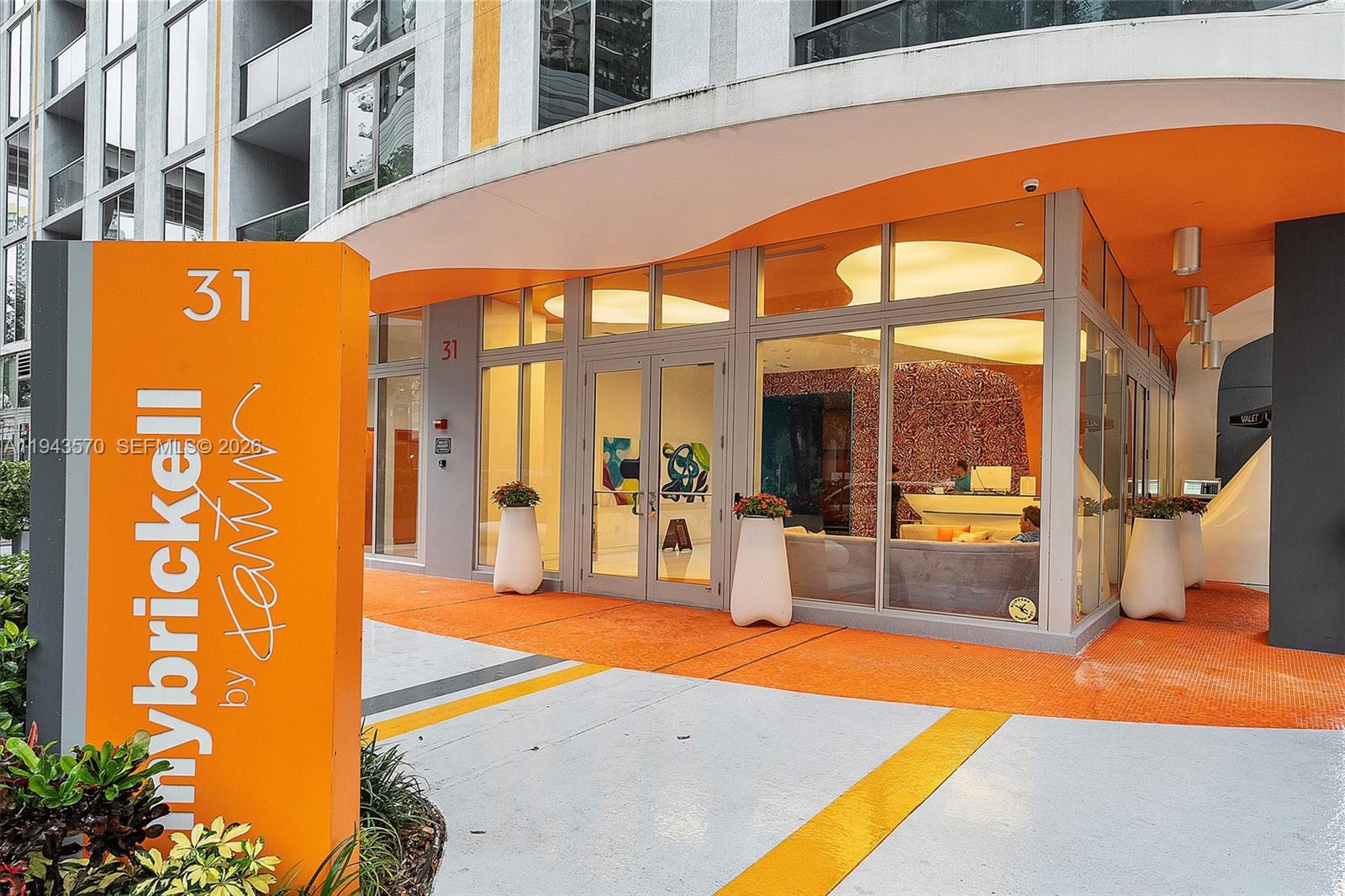 31 SE 6th St #2008 Miami, FL 33131